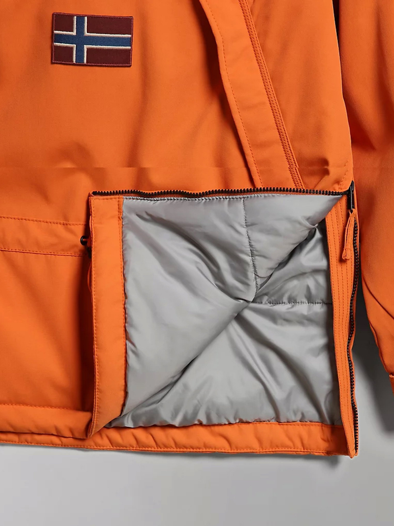 Анорак Napapijri Skidoo модель NP0A4GMFAA31 Анорак Napapijri Skidoo модель NP0A4GMFAA31 Фото