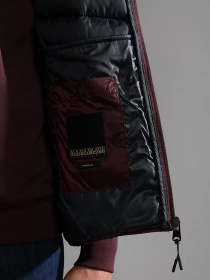 Утеплений жилет Napapijri Aerons модель NP0A4GJMRE71 Фото