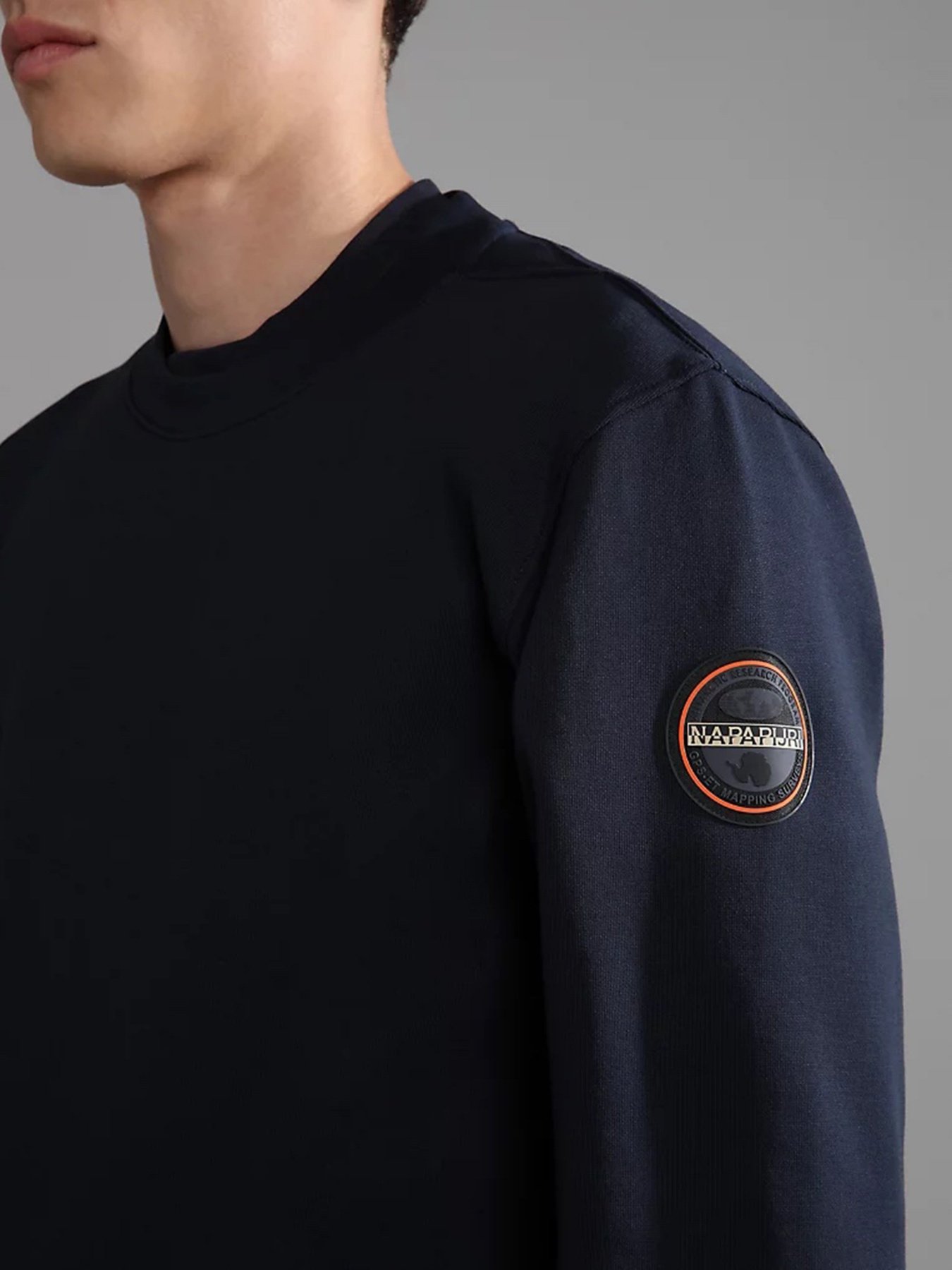Свитшот Napapijri Cascade модель NP0A4GOY1761 Фото
