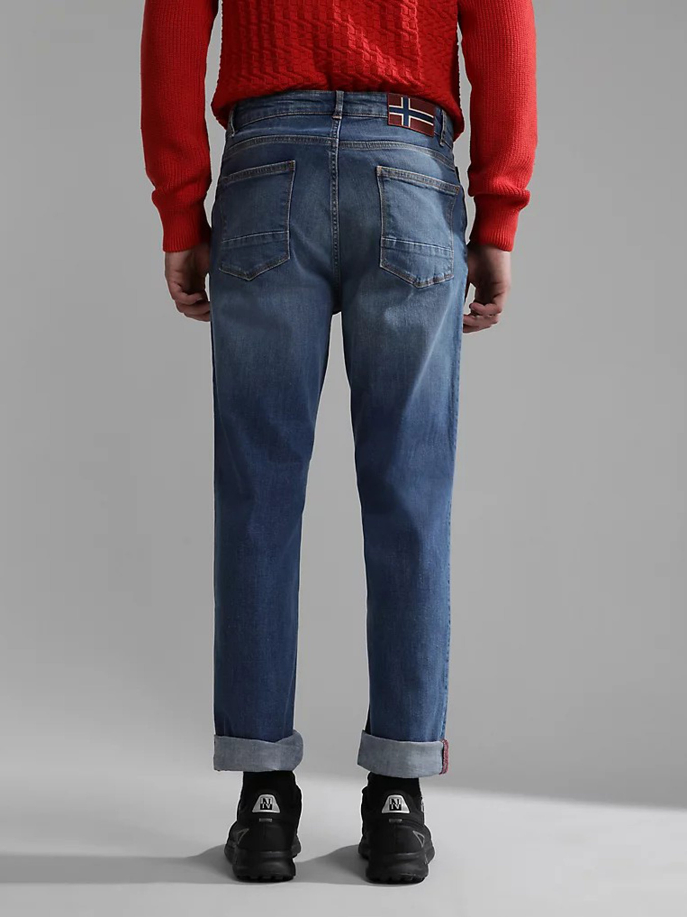 Зауженные джинсы Napapijri  Scandi модель NP0A4GNND901 Фото
