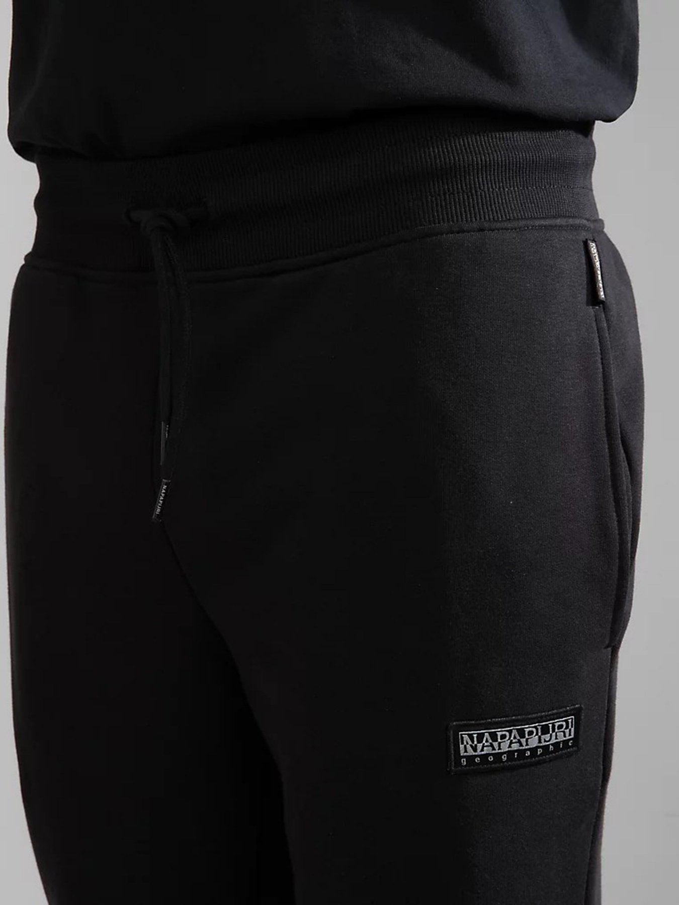 Штаны спортивные Napapijri Morgex модель NP0A4GK10411 Фото
