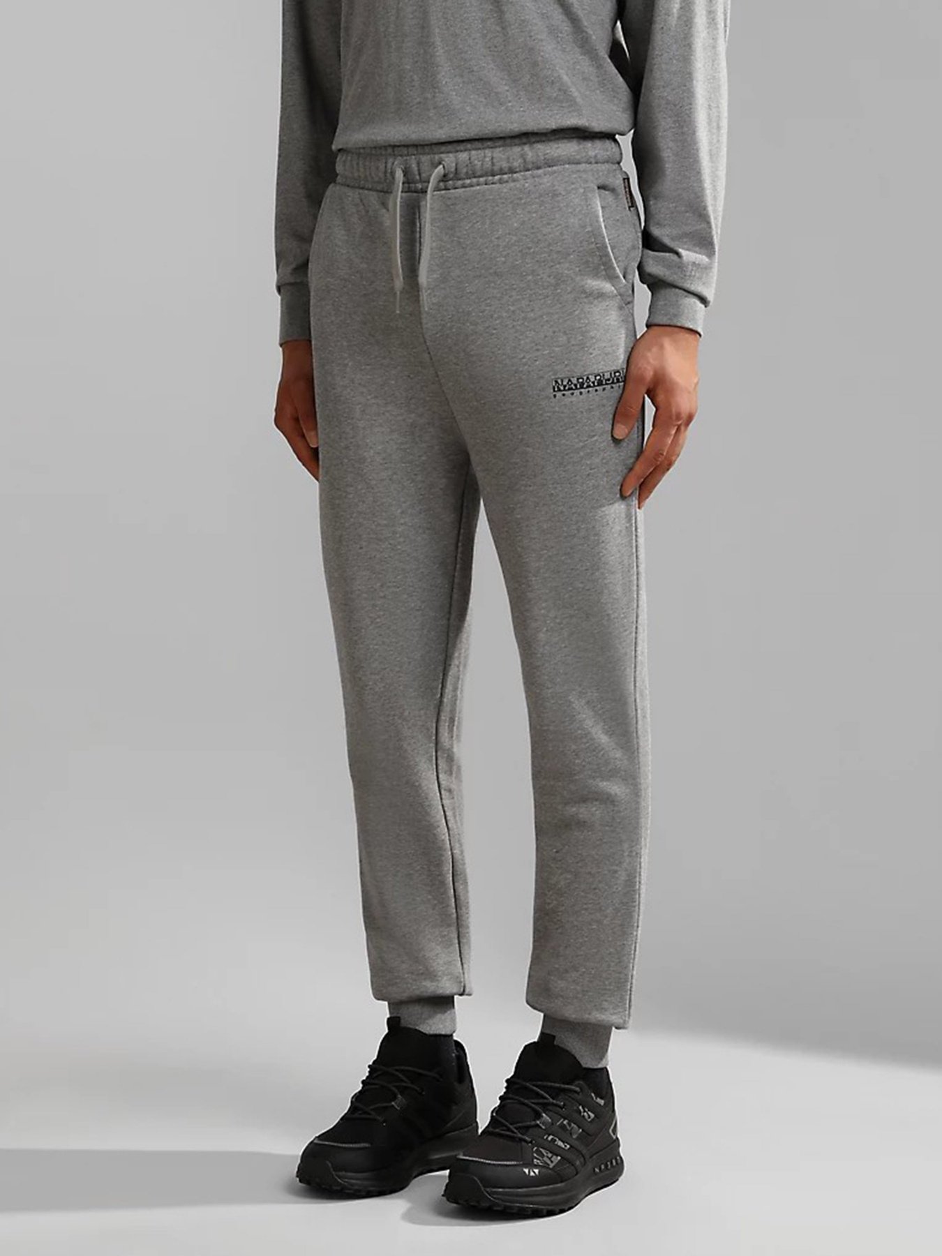 Штаны спортивные Napapijri M-BOX 1 модель NP0A4GBL1601 Фото