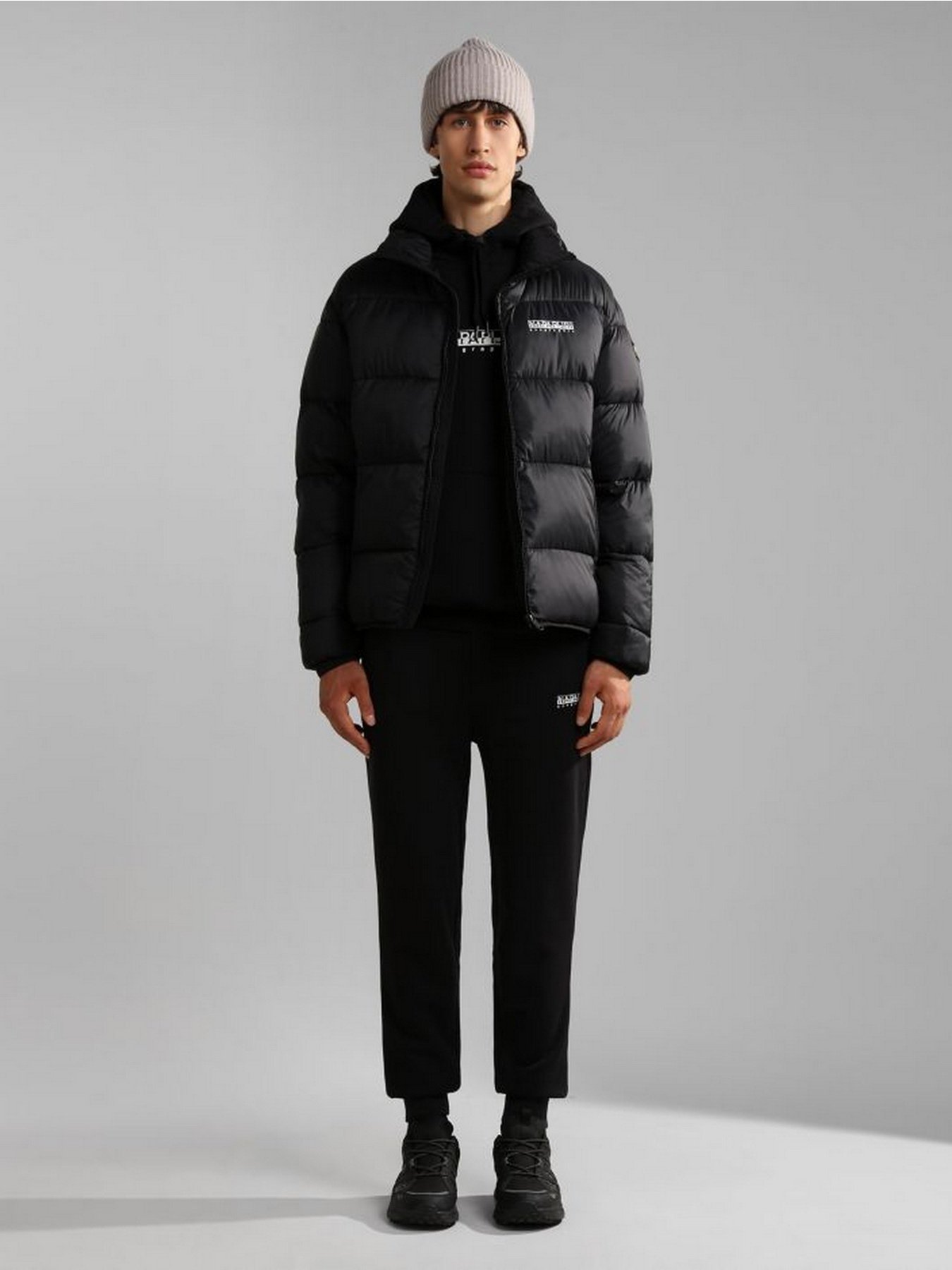 Штаны спортивные Napapijri M-Box 1 модель NP0A4GBL0411 Фото