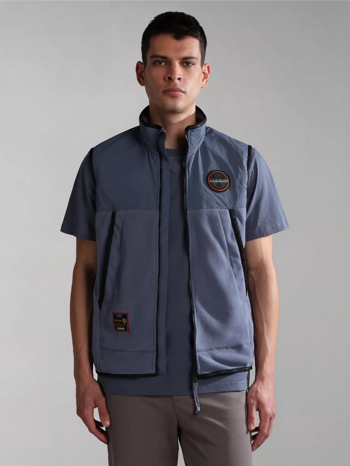 Утепленный жилет Napapijri T-AMBATO VEST модель NP0A4GZDB4D1 Фото