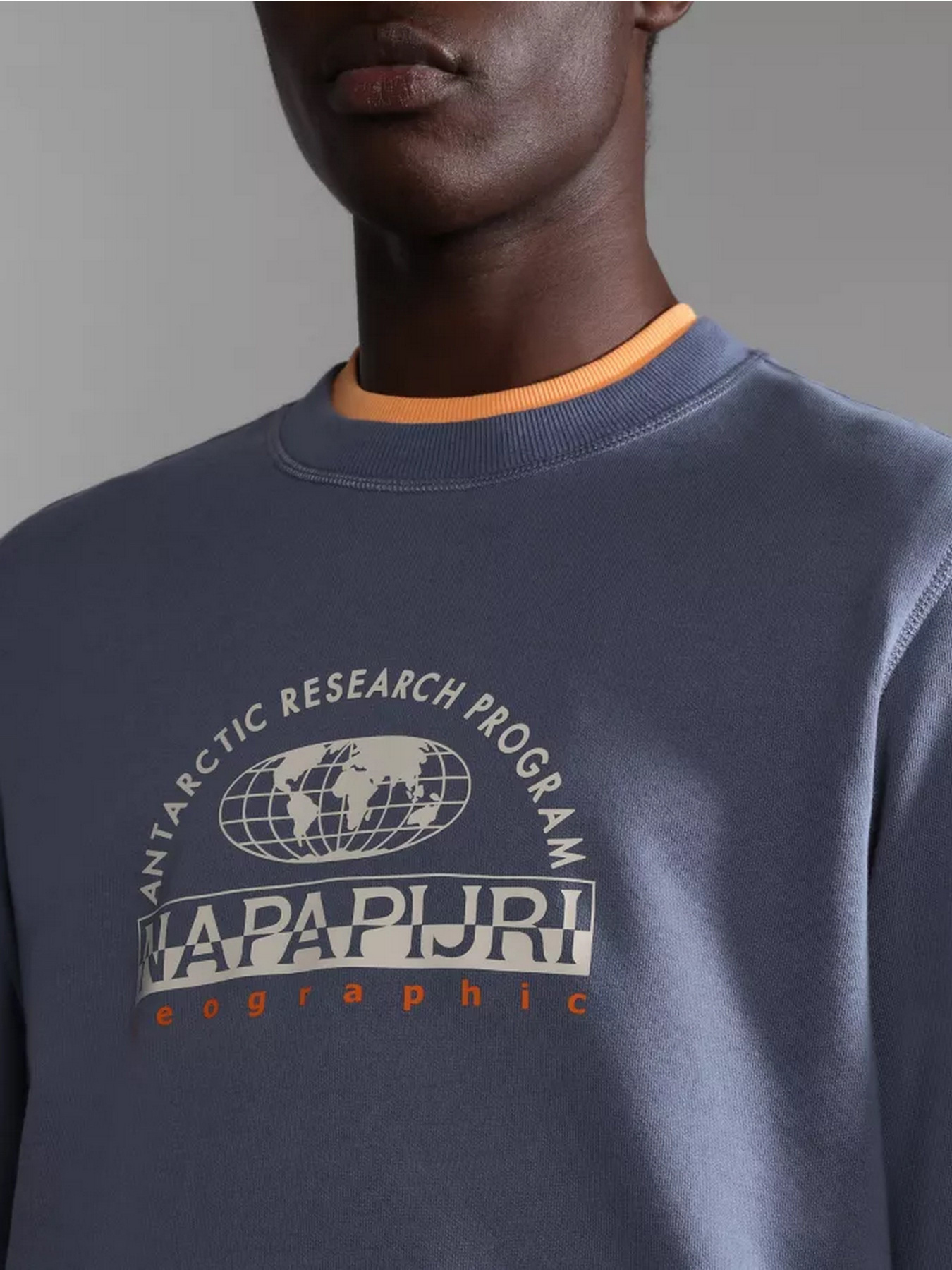 Світшот Napapijri B-MACAS C модель NP0A4GZSB4D1 Фото