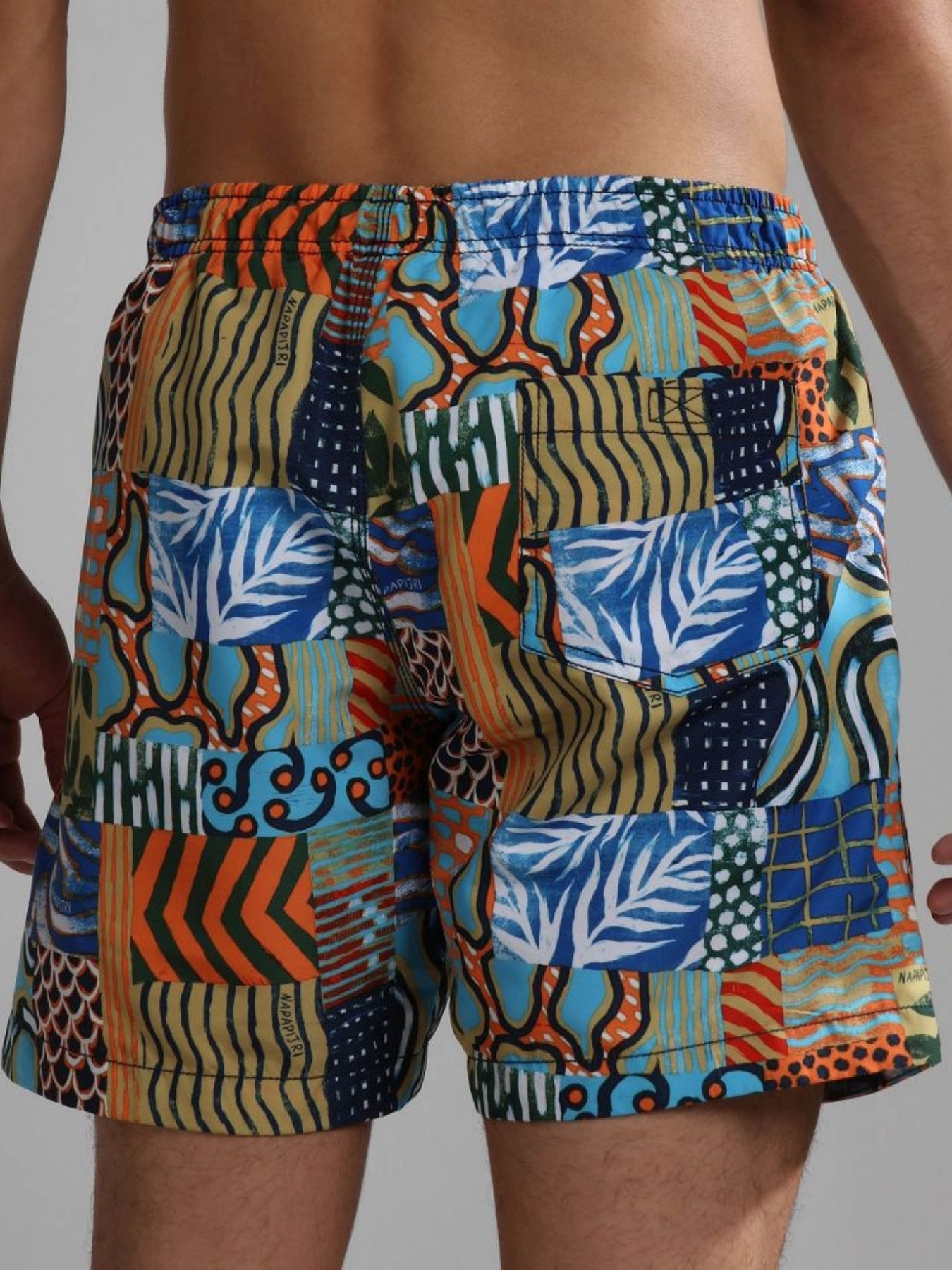 Шорты Napapijri V-VAIL модель NP0A4GZ8FO61 Фото