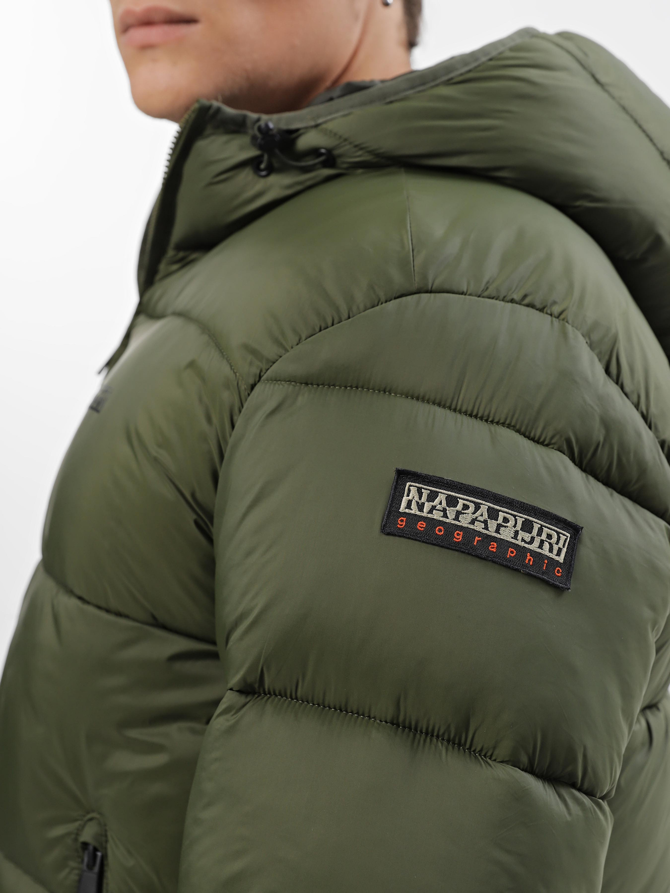 Зимняя куртка Napapijri Suomi Hood Puffer модель NP0A4GJEGE41 Фото