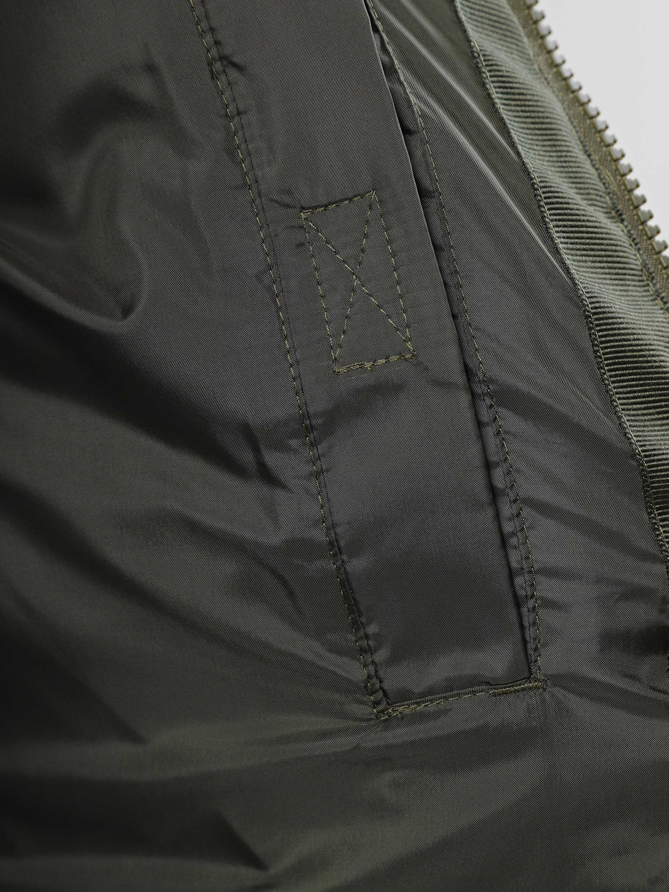 Зимняя куртка Napapijri Suomi Hood Puffer модель NP0A4GJEGE41 Фото