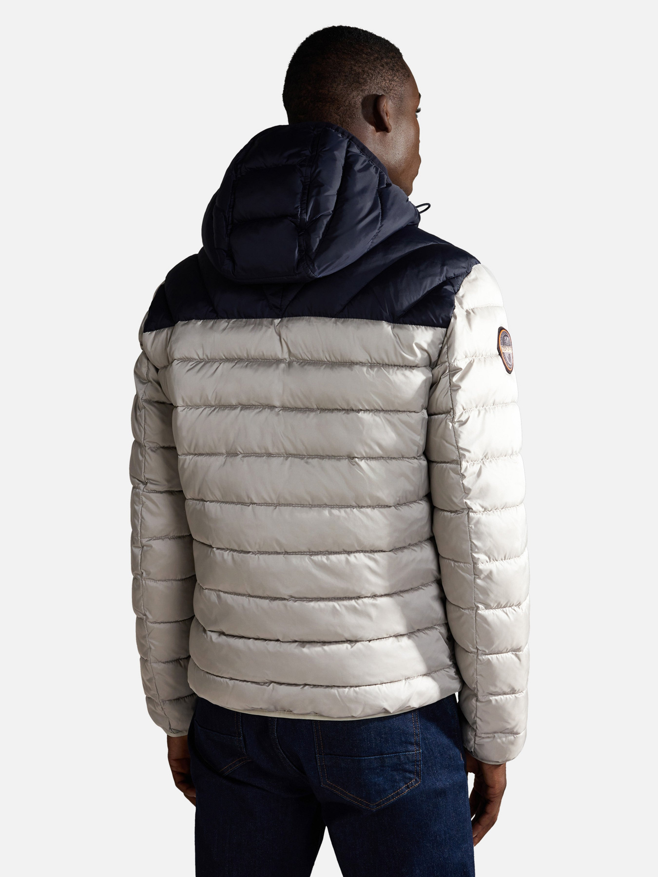 Демисезонная куртка Napapijri Aerons Hood Colour-block Puffer модель NP0A4GJLH541 Фото