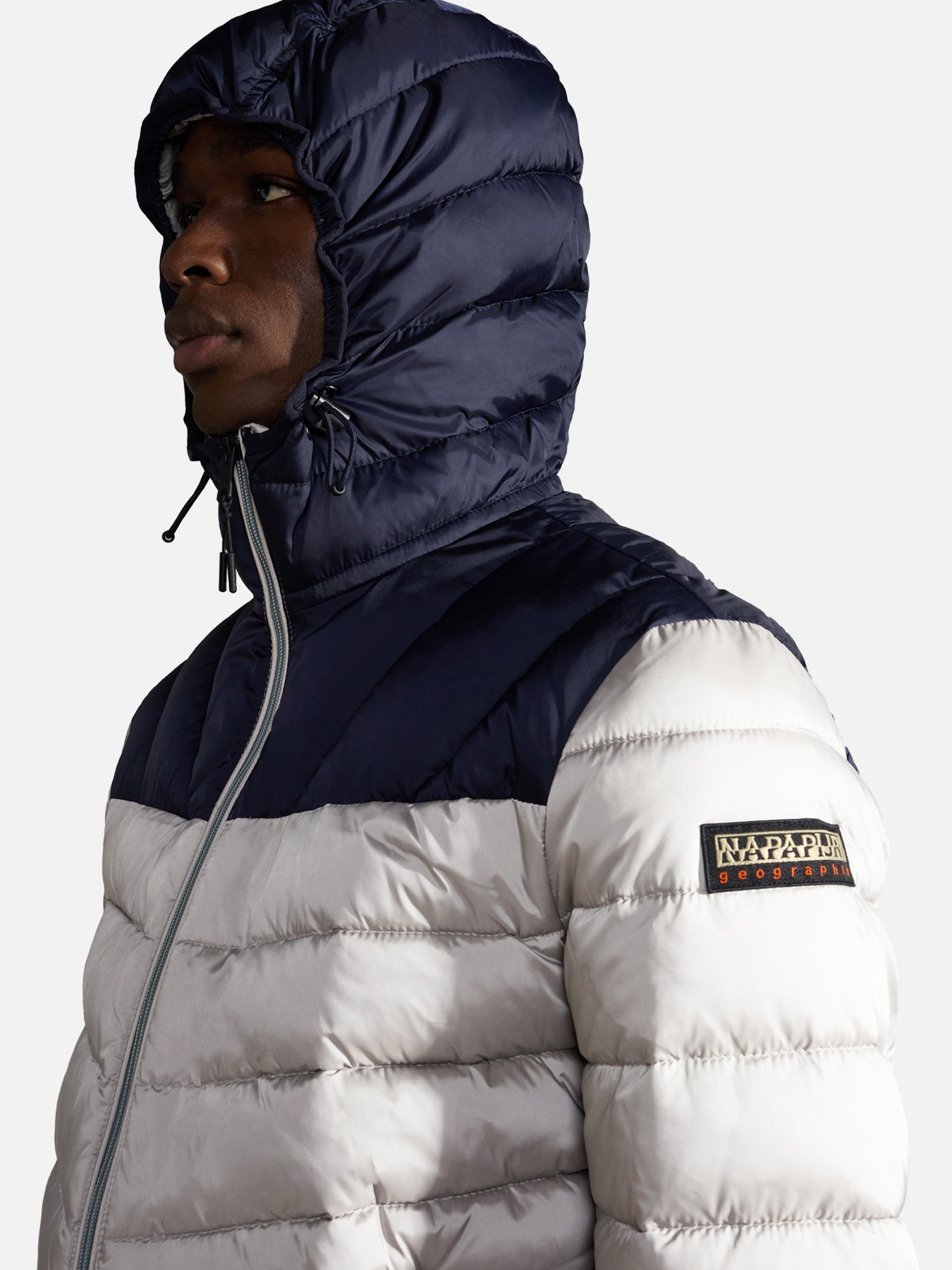 Демісезонна куртка Napapijri Aerons Hood Colour-block Puffer модель NP0A4GJLH541 Фото