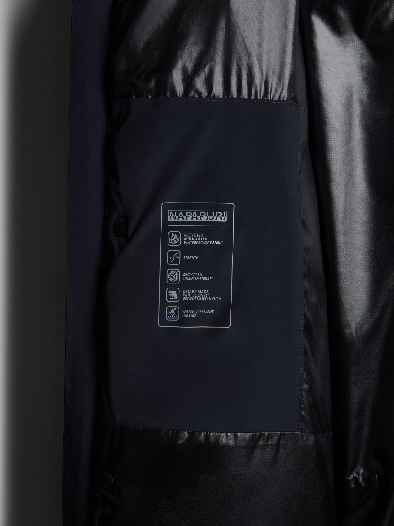 Зимняя куртка Napapijri 20-22 Puf модель NP0A4HEJ0411 Фото