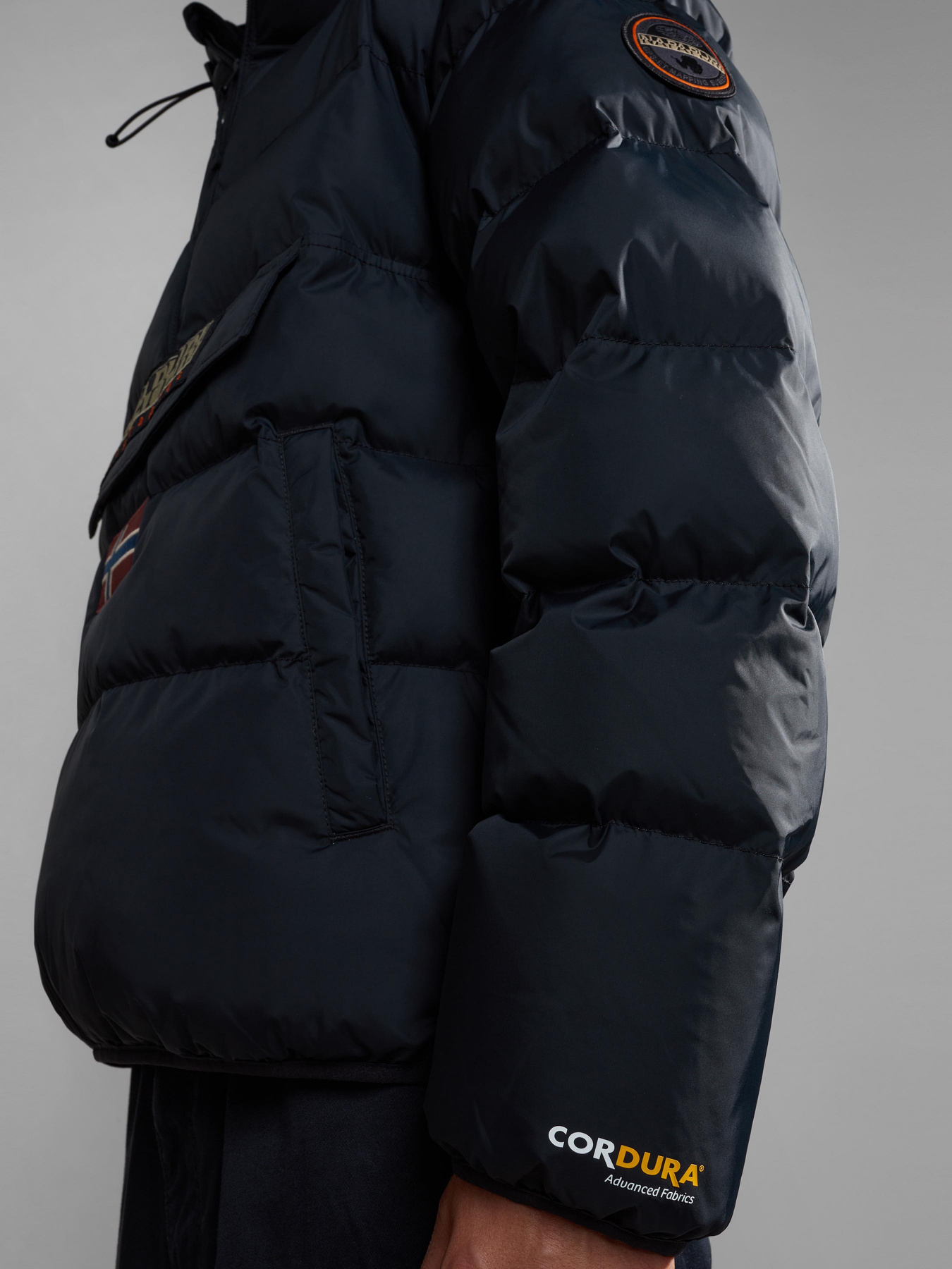 Анорак Napapijri Rainforest Op Wi Puf модель NP0A4HMA0411 Фото