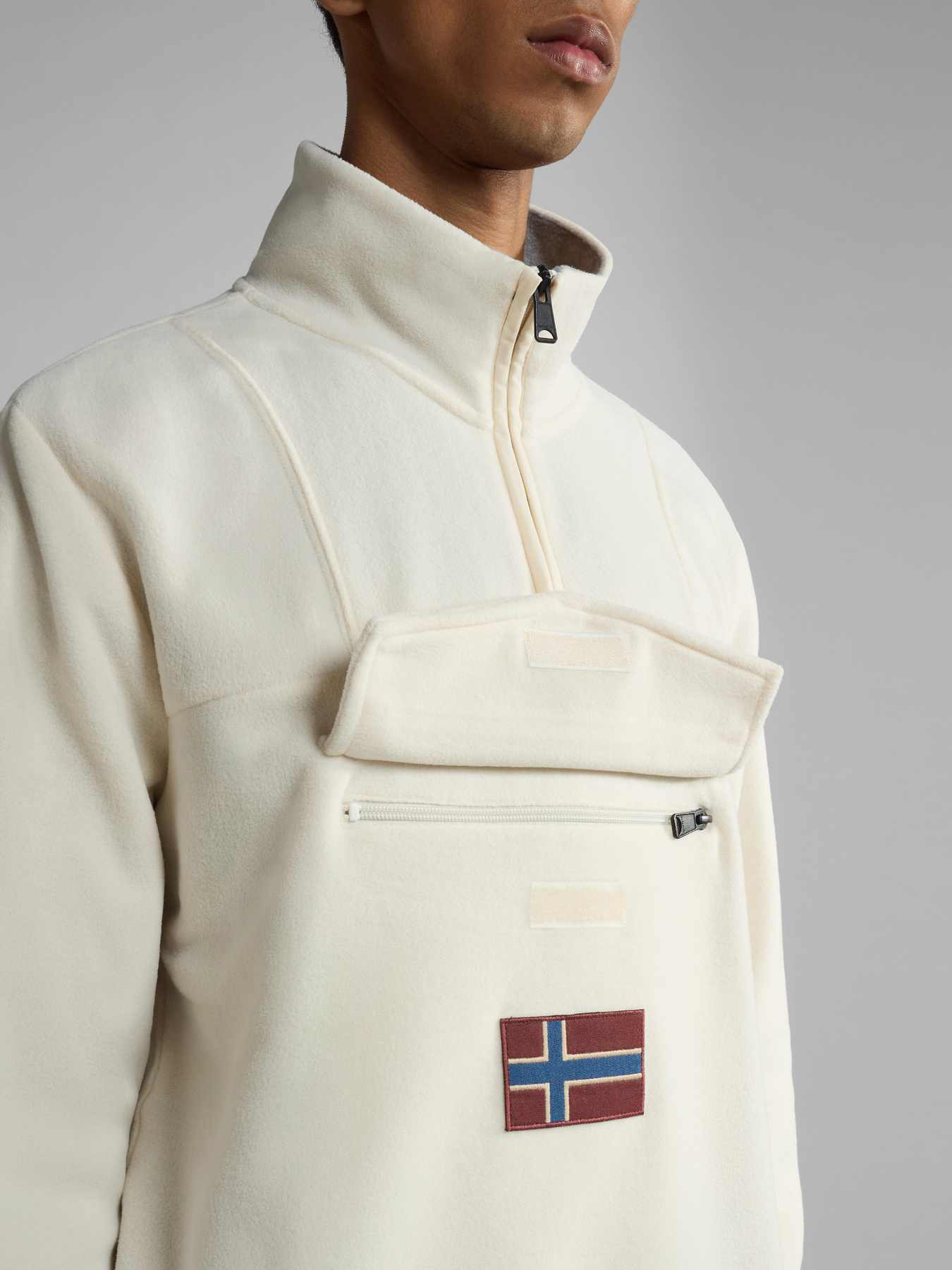 Кофта Napapijri Burgee Half-Zip Fleece модель NP0A4HMZNS51 Фото