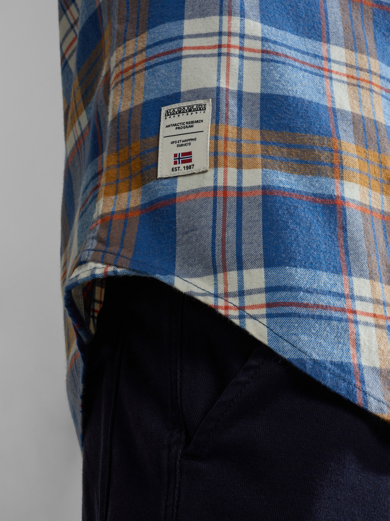 Сорочка повсякденна Napapijri Trekking модель NP0A4HF7CAR1 Фото