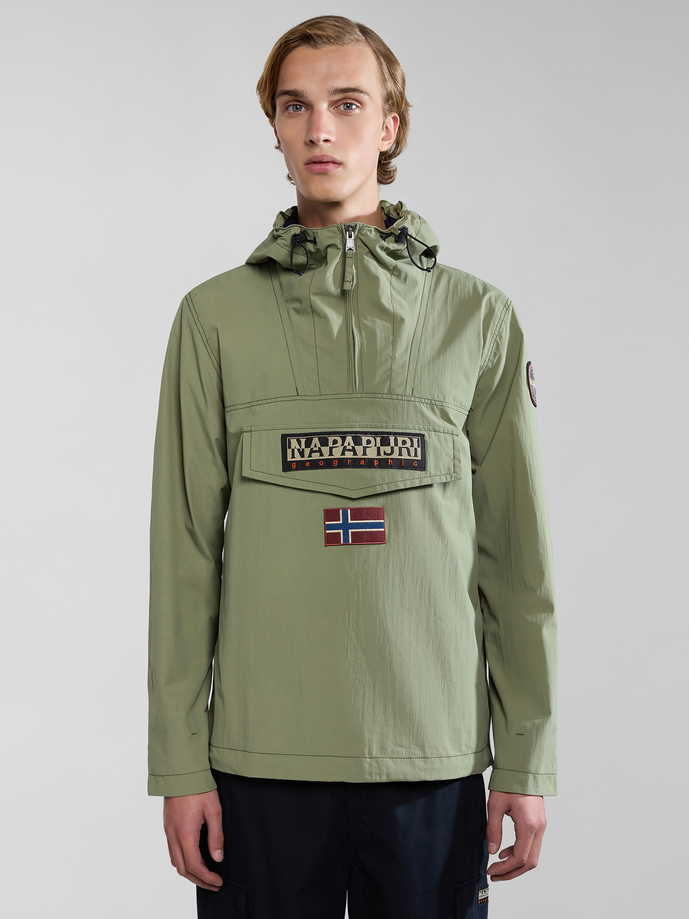 Анорак Napapijri Rainforest M Sum 3 модель NP0A4G7DGAE1 Анорак Napapijri Rainforest M Sum 3 модель NP0A4G7DGAE1 Фото