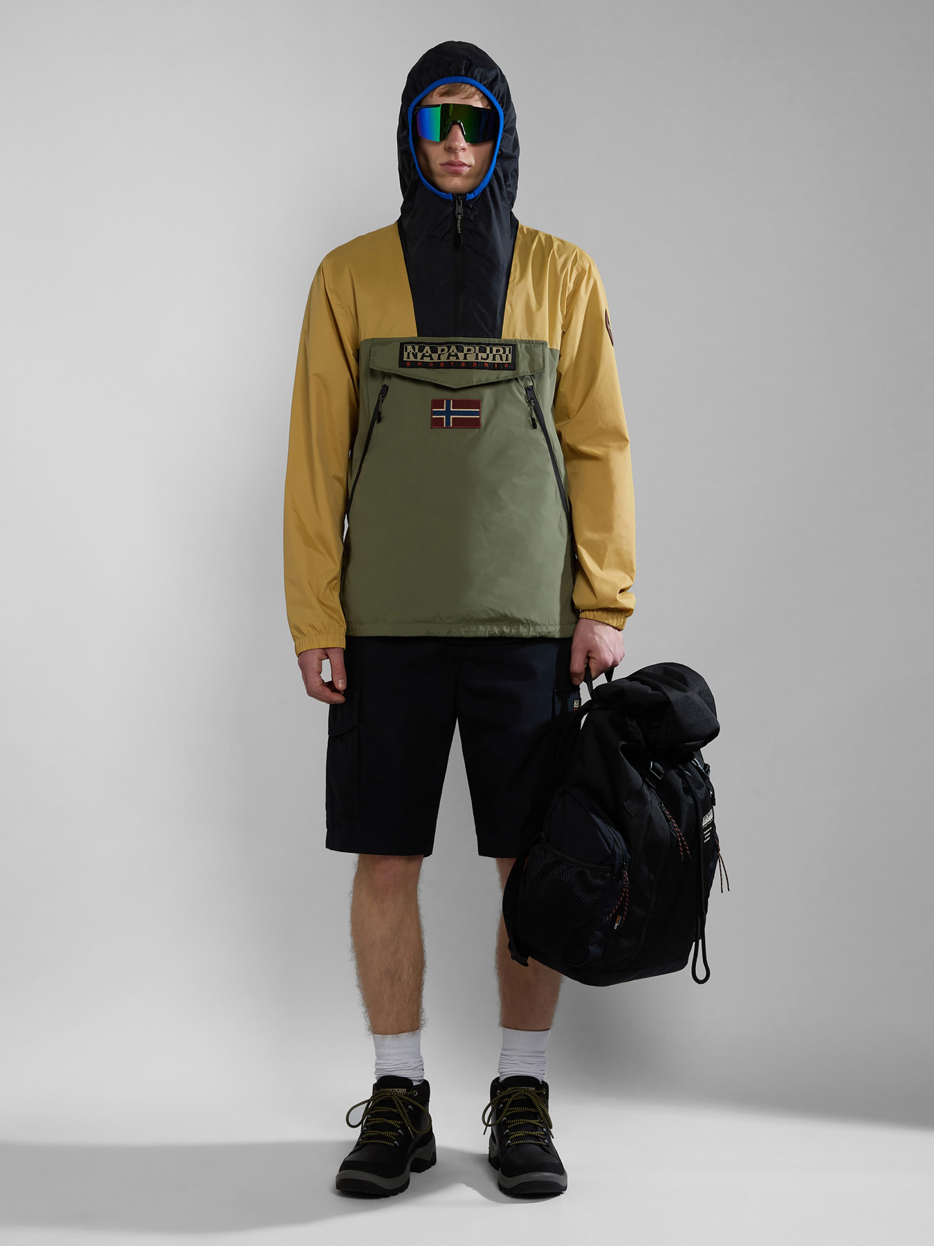 Анорак Napapijri Rainforest Ripstop модель NP0A4HX6MF71 Анорак Napapijri Rainforest Ripstop модель NP0A4HX6MF71 Фото