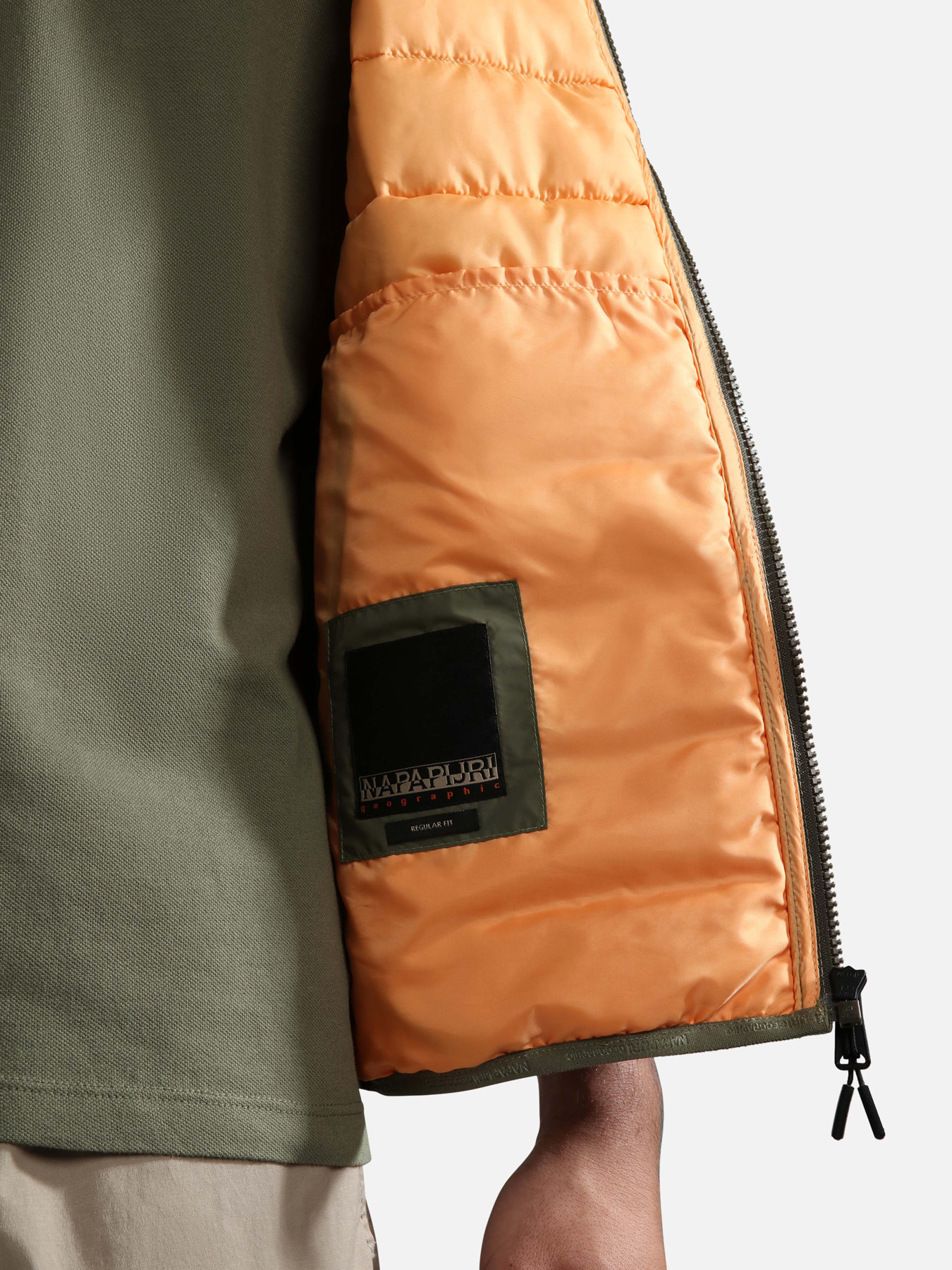 Утепленный жилет Napapijri Acalmar Vest 6 модель NP0A4H8GGAE1 Фото