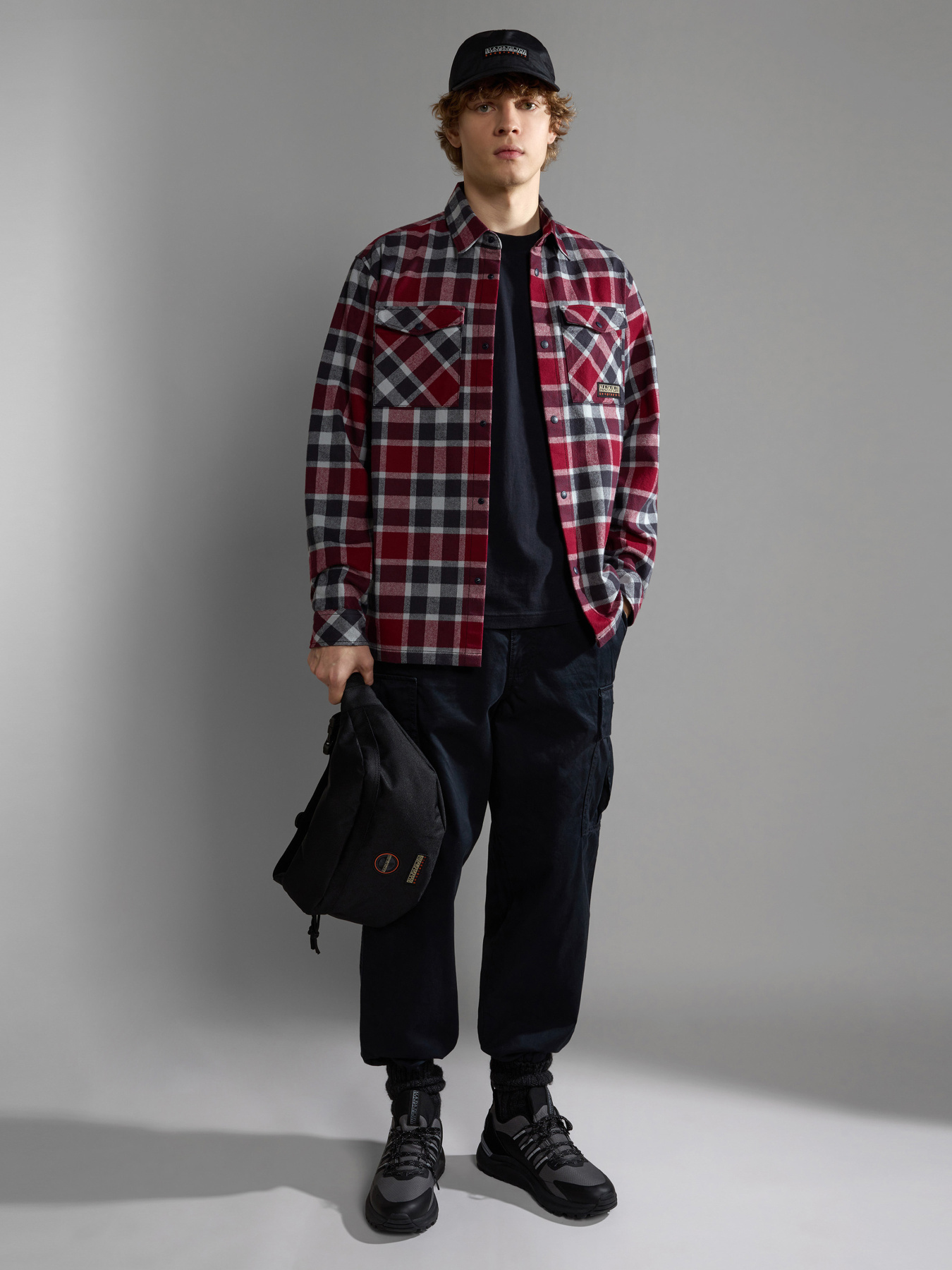 Футболка Napapijri S-Iaato модель NP0A4HFZ0411 Фото