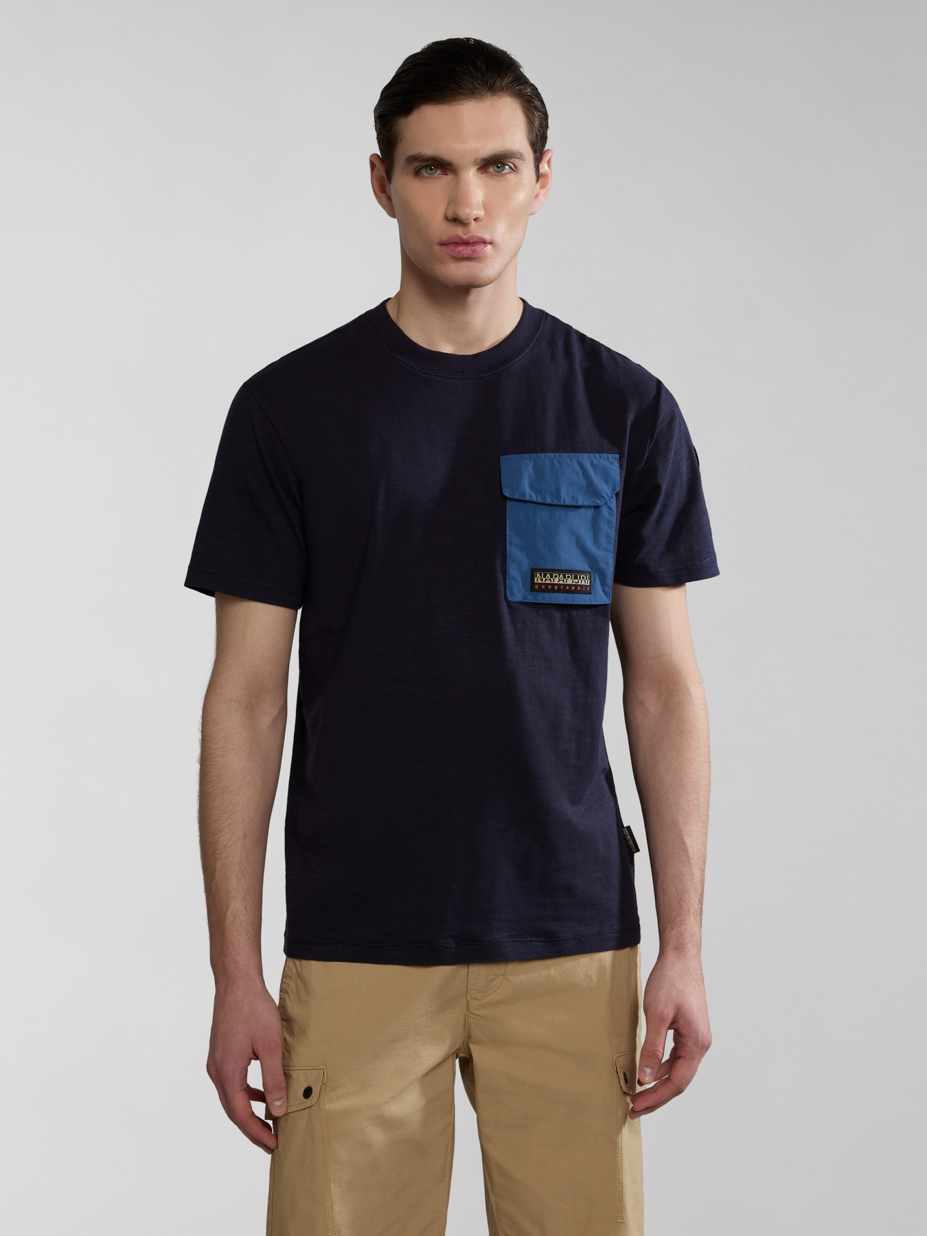 Футболки і поло Napapijri Pocket модель NP0A4HQJ1761 Футболки і поло Napapijri Pocket модель NP0A4HQJ1761 Фото