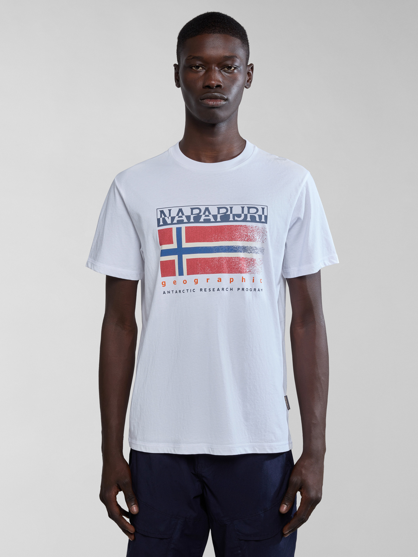 Футболка Napapijri S-Kreis модель NP0A4HQR0021 Футболка Napapijri S-Kreis модель NP0A4HQR0021 Фото