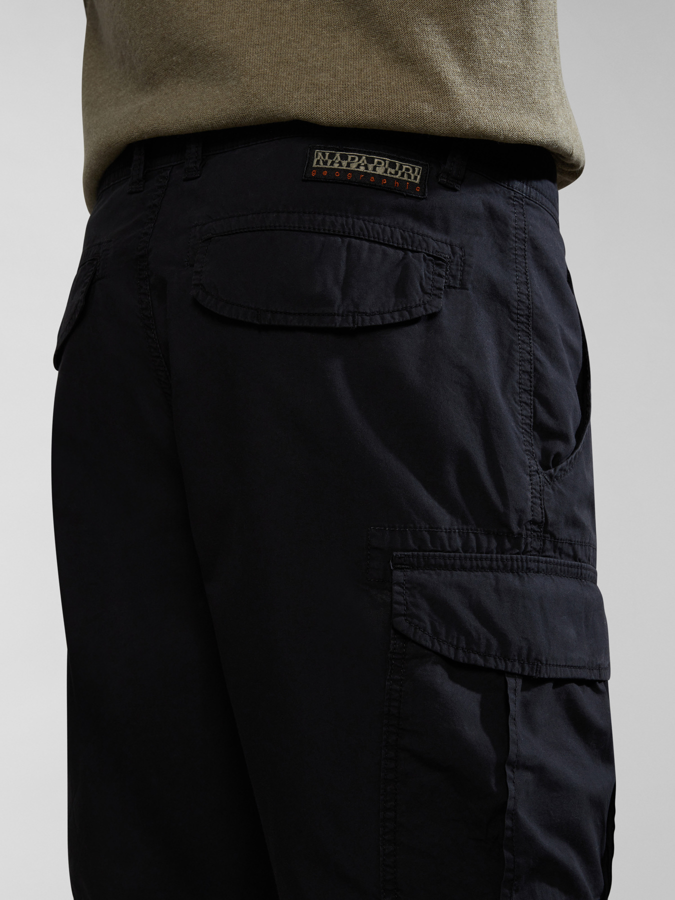 Повсякденні шорти Napapijri Noto 2.0 модель NP0A4HOQ0411 Фото