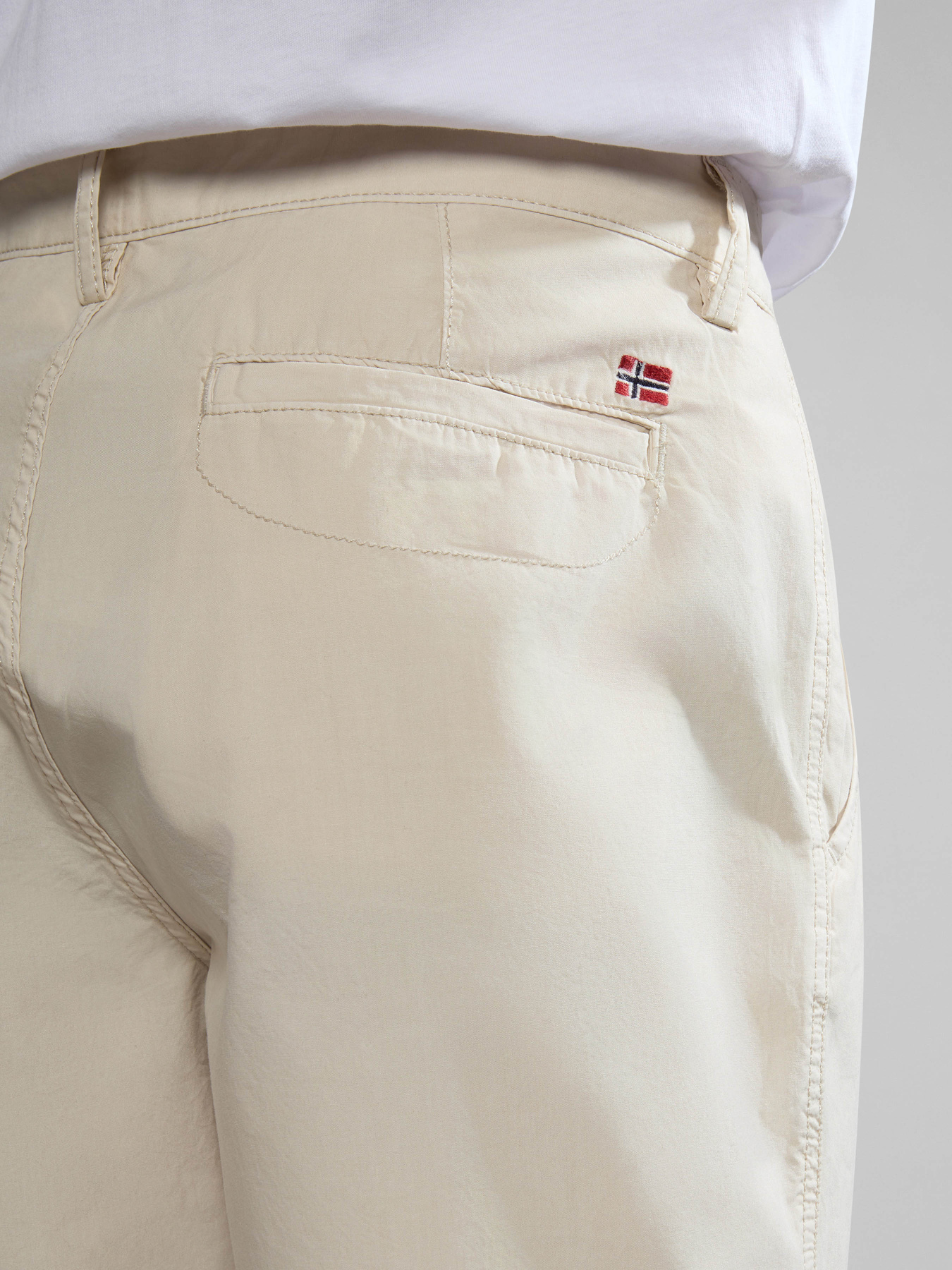 Повсякденні шорти Napapijri Nakuru модель NP0A4HRVN901 Фото