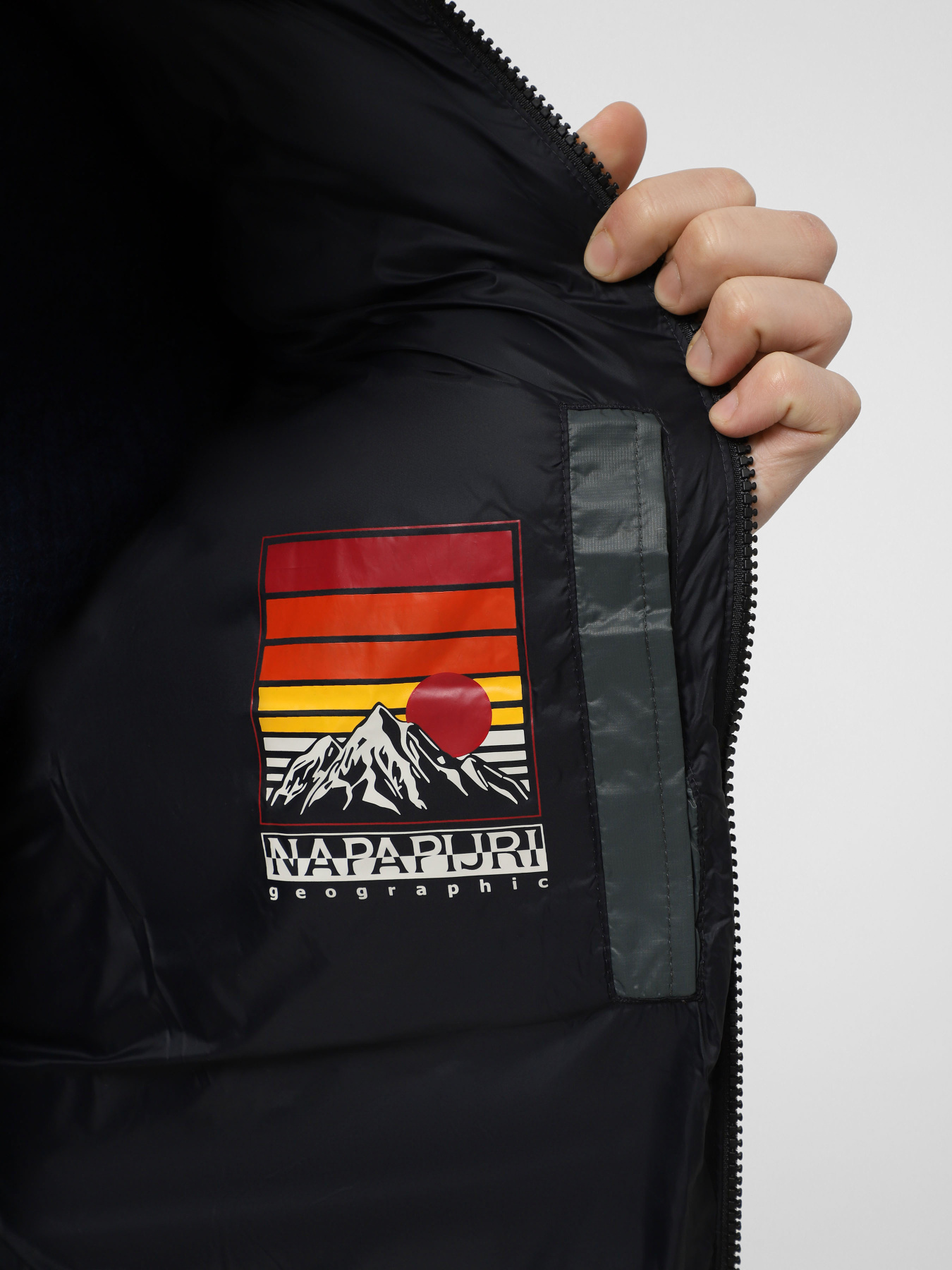 Зимняя куртка Napapijri Hornelen модель NP0A4GLLG1S1 Фото