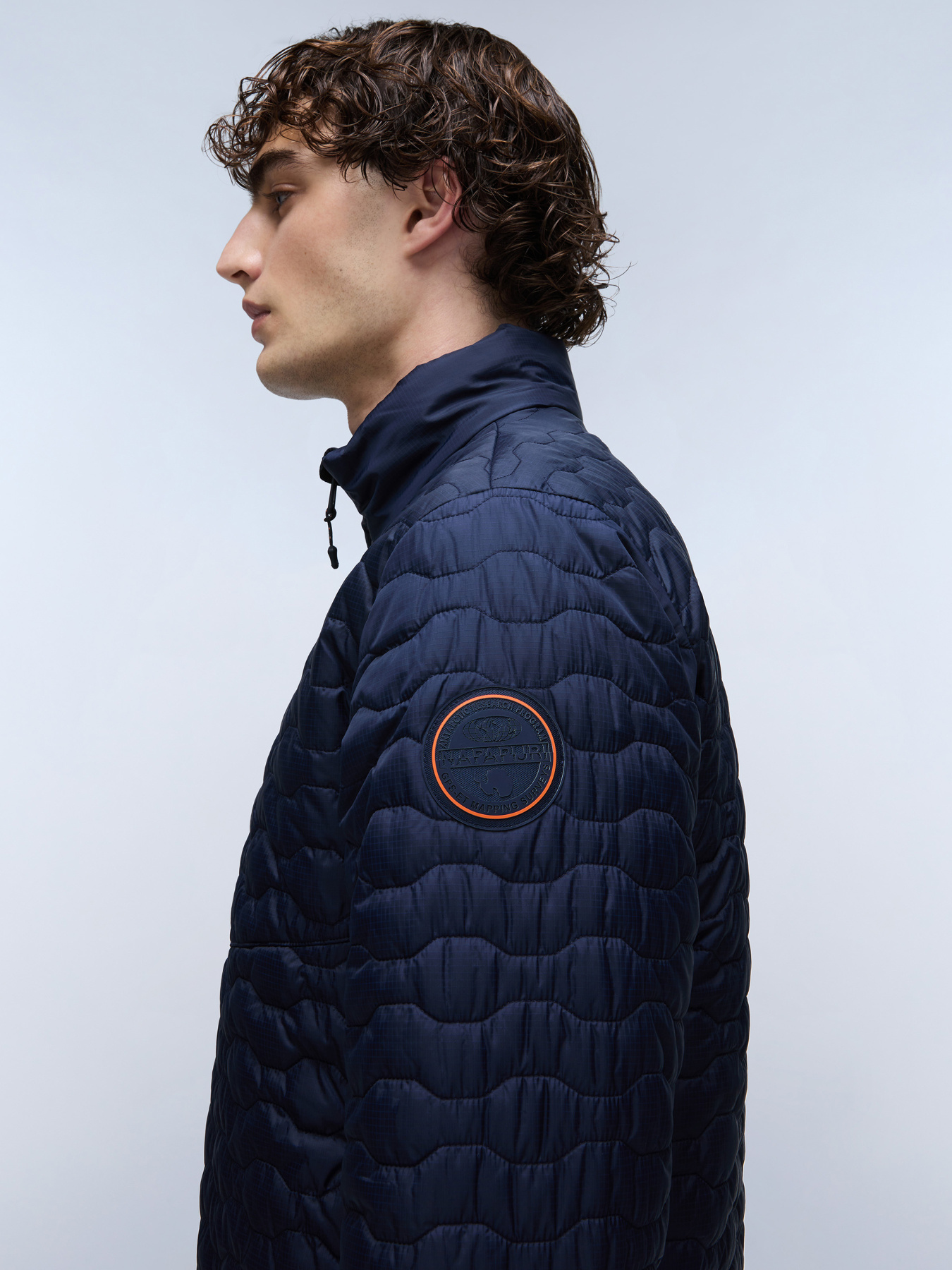 Зимняя куртка Napapijri A-Sarine Puf модель NP0A4I1Q1761 Фото