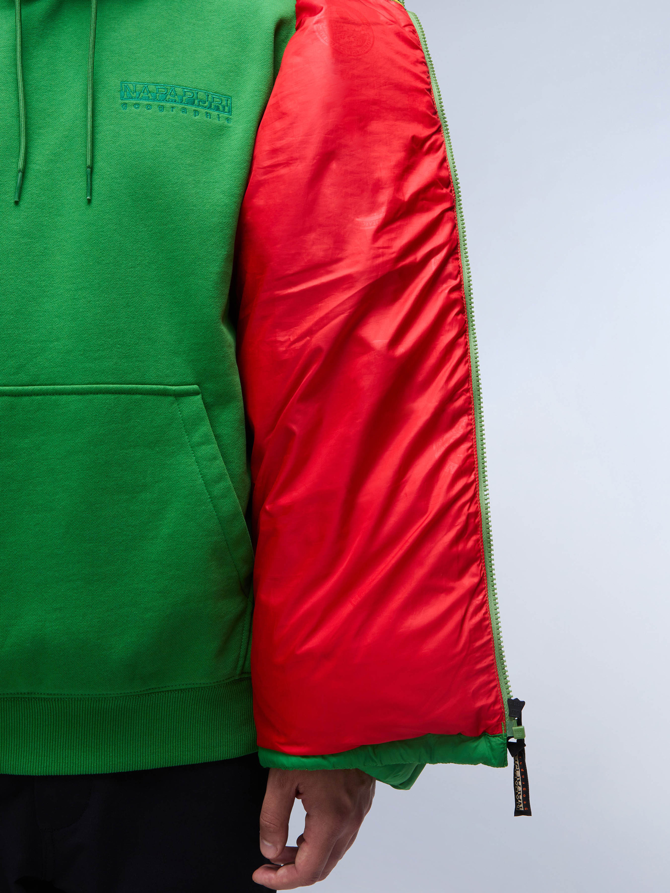 Зимняя куртка Napapijri A-Moesa Puf модель NP0A4I1RG1T1 Фото