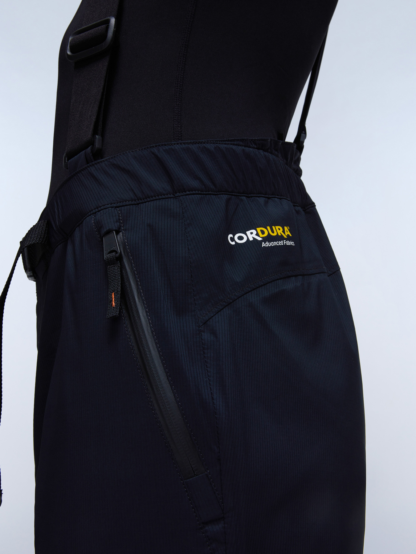 Аутдор та гірськолижні штани Napapijri Colbeck Tech Ski модель NP0A4I2Q0411 Фото