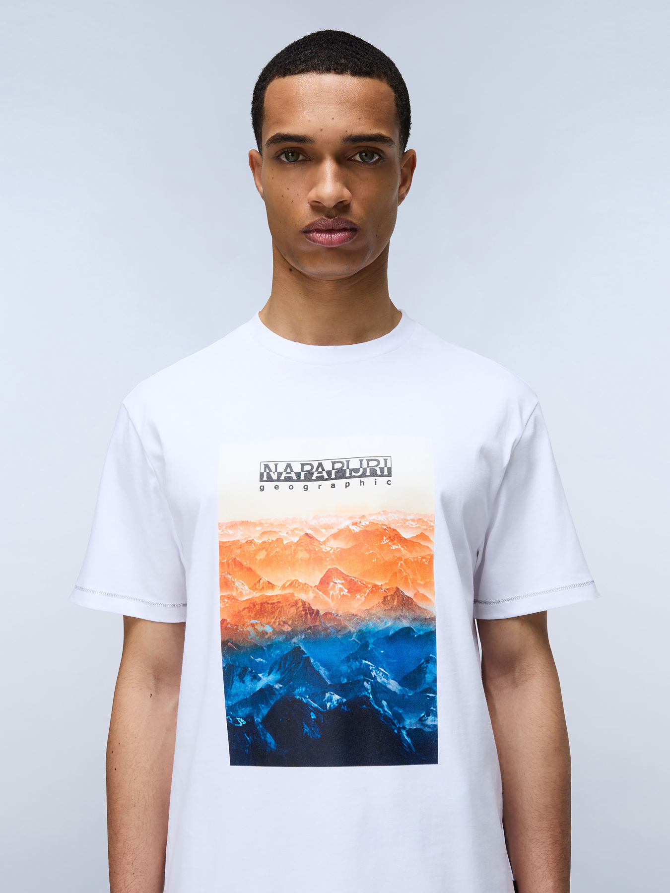 Футболка Napapijri S-Rollin Ss модель NP0A4I3D0021 Футболка Napapijri S-Rollin Ss модель NP0A4I3D0021 Фото