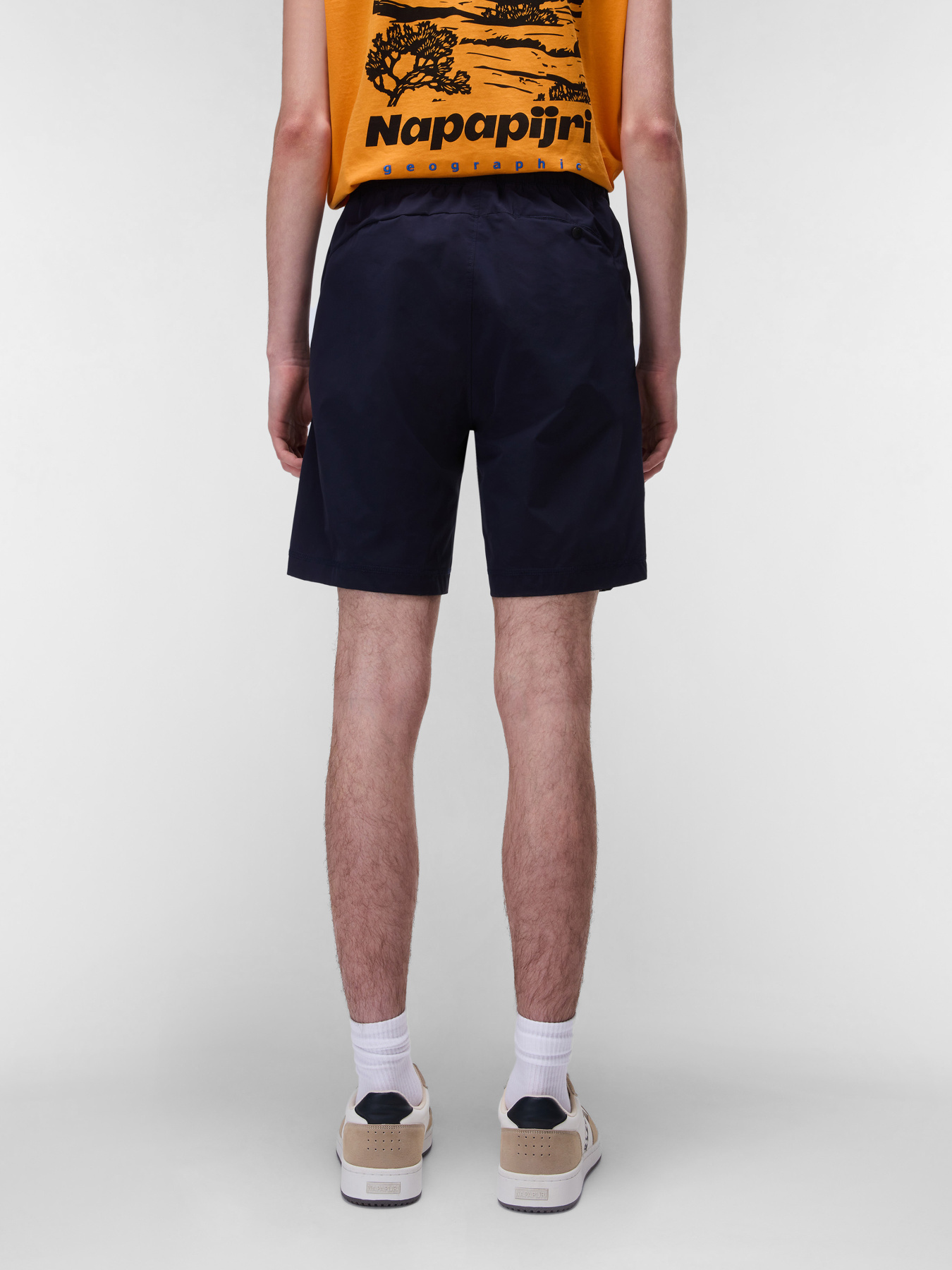 Повсякденні шорти Napapijri Tartuca Bermuda модель NP0A4ILT1761 Повсякденні шорти Napapijri Tartuca Bermuda модель NP0A4ILT1761 Фото
