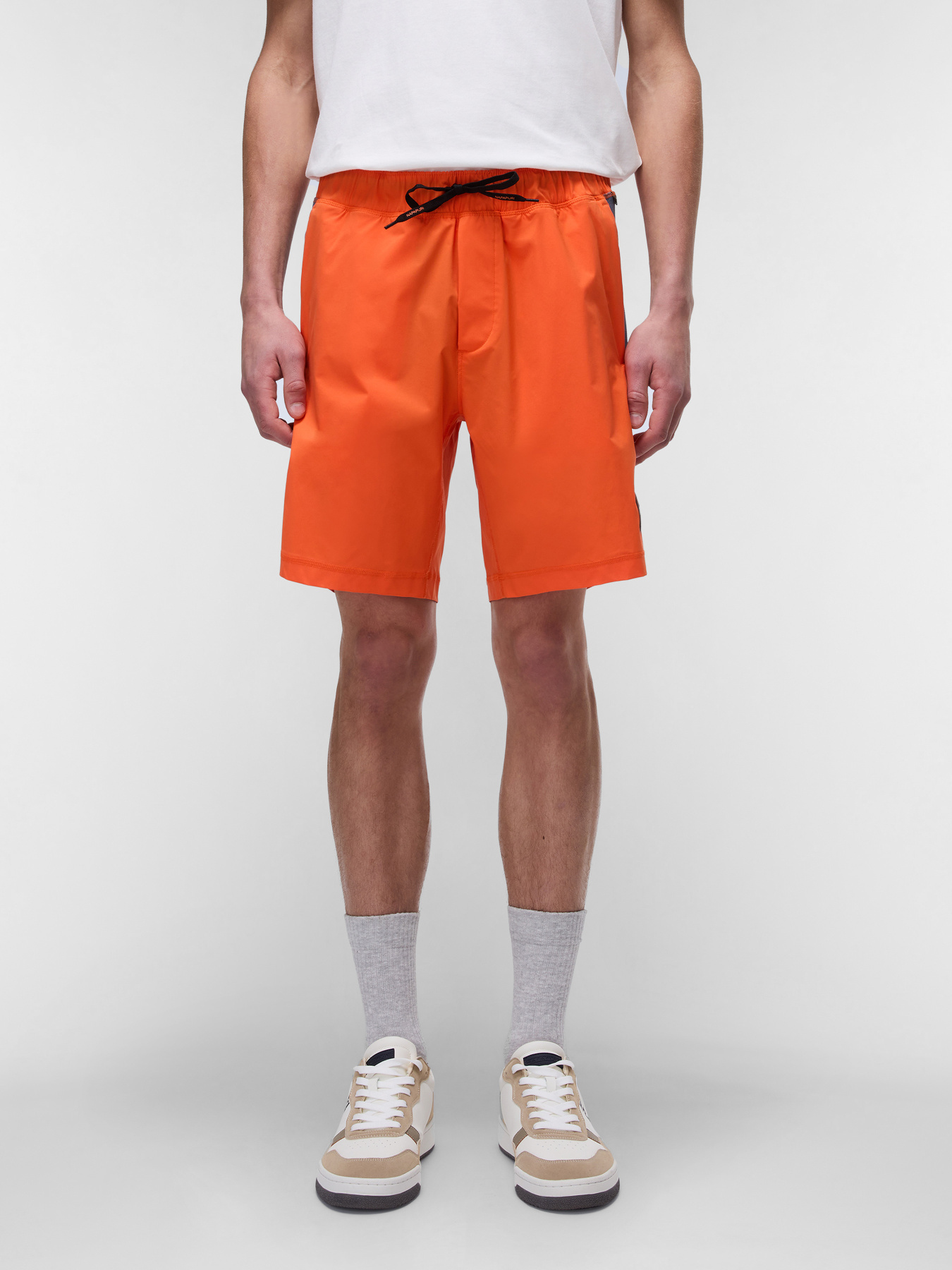 Шорты Napapijri Tartuca Bermuda модель NP0A4ILTA001 Фото