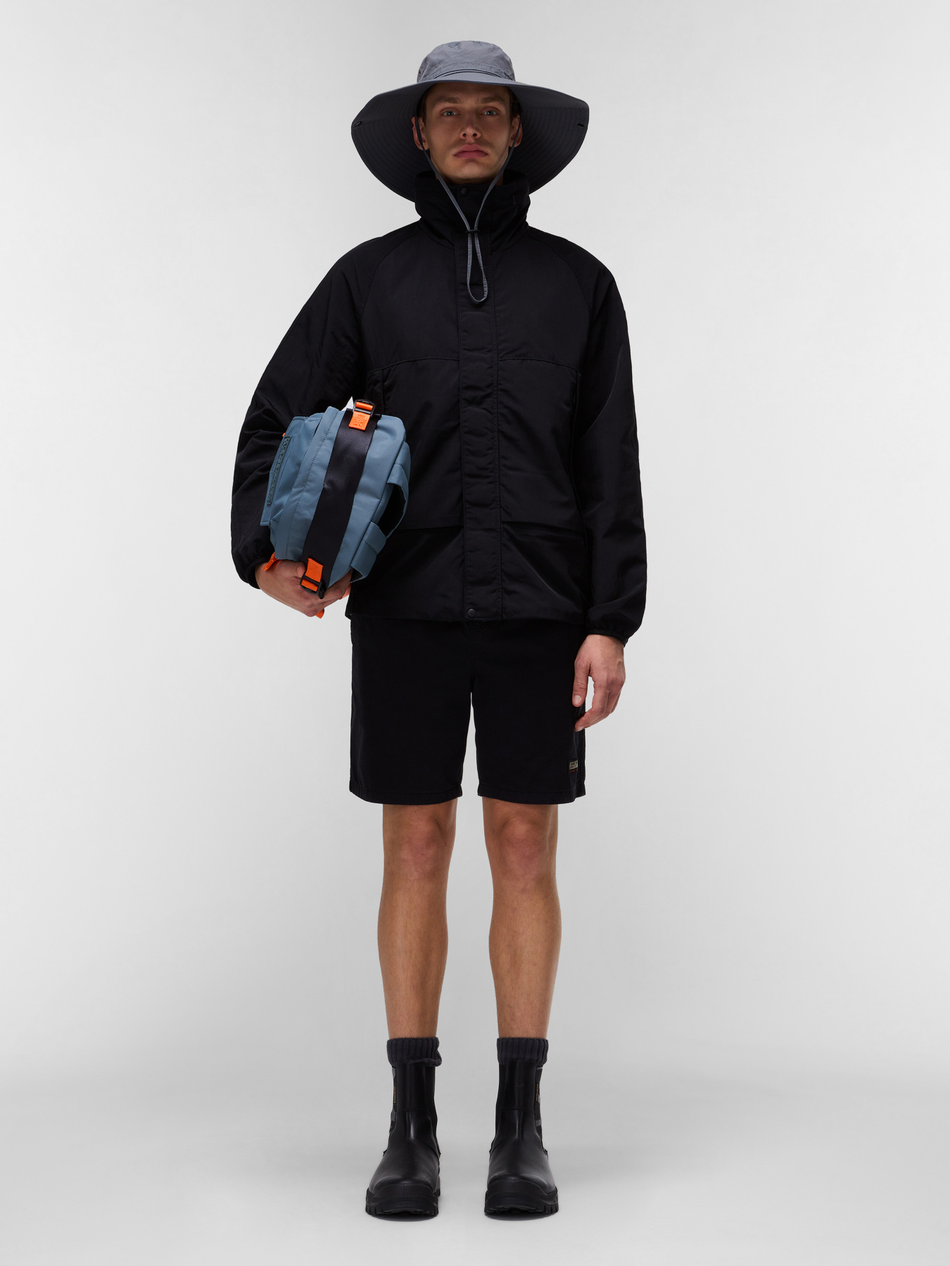 Демісезонна куртка Napapijri Bisenzio Short модель NP0A4ILV9411 Фото