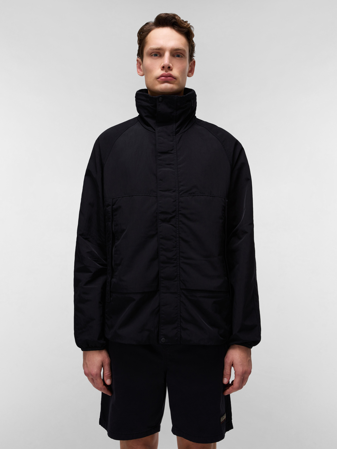 Демісезонна куртка Napapijri Bisenzio Short модель NP0A4ILV9411 Фото