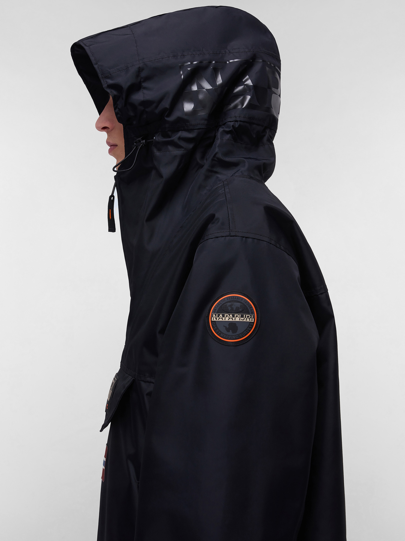 Анорак Napapijri Rainforest Next Summer модель NP0A4ILW9411 Анорак Napapijri Rainforest Next Summer модель NP0A4ILW9411 Фото