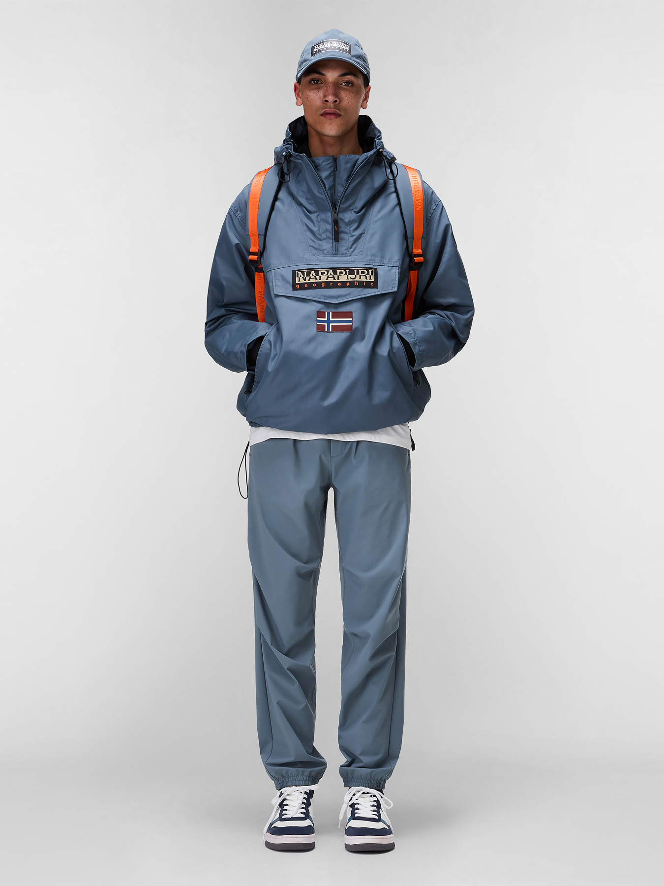 Анорак Napapijri Rainforest Next Summer модель NP0A4ILWG1Y1 Анорак Napapijri Rainforest Next Summer модель NP0A4ILWG1Y1 Фото