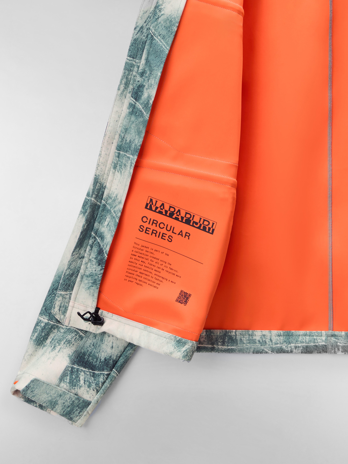 Демисезонная куртка Napapijri Rivalto Print Medium модель NP0A4IMRFCP1 Фото