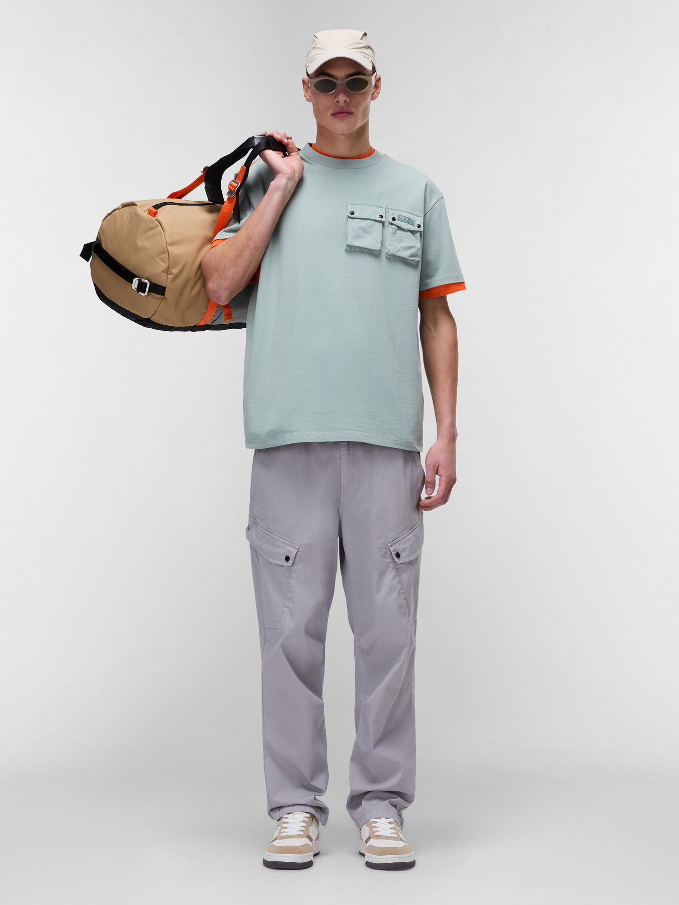 Футболка Napapijri Rivalto модель NP0A4IELG1X1 Футболка Napapijri Rivalto модель NP0A4IELG1X1 Фото