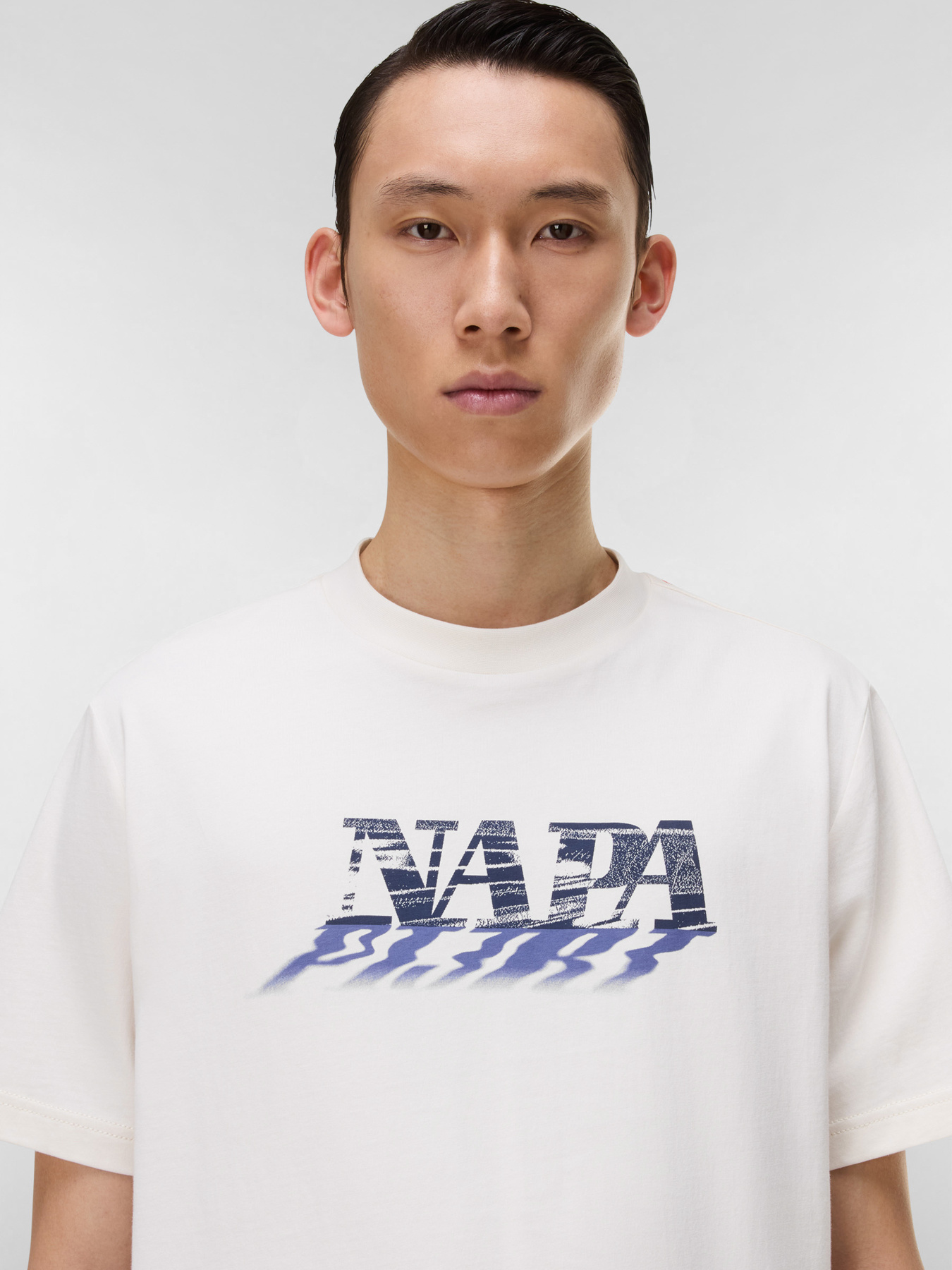 Футболка Napapijri S-LODESTAR модель NP0A4FGYN1A1 Футболка Napapijri S-LODESTAR модель NP0A4FGYN1A1 Фото