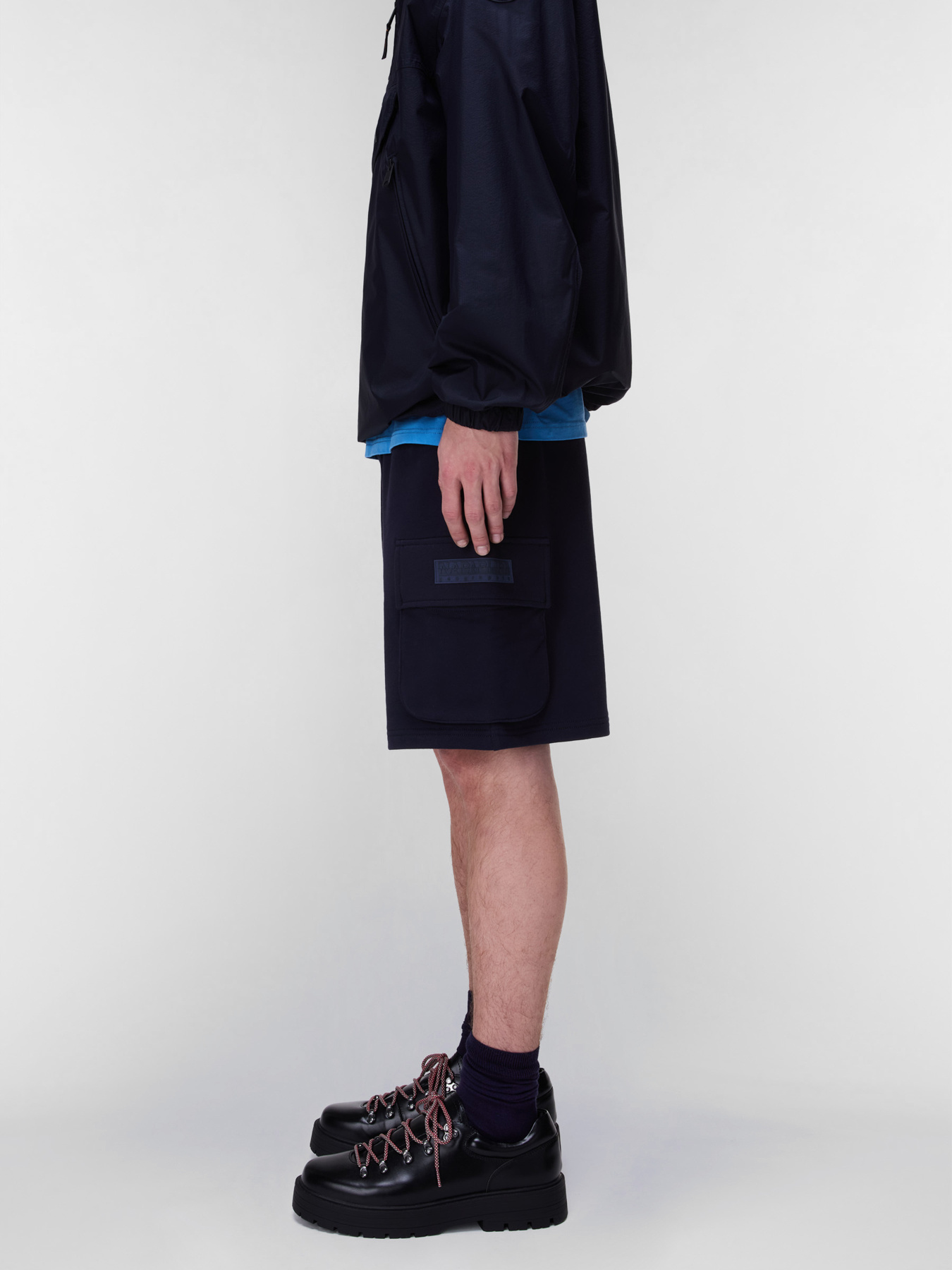 Повседневные шорты Napapijri N-BOX модель NP0A4I591761 Повседневные шорты Napapijri N-BOX модель NP0A4I591761 Фото