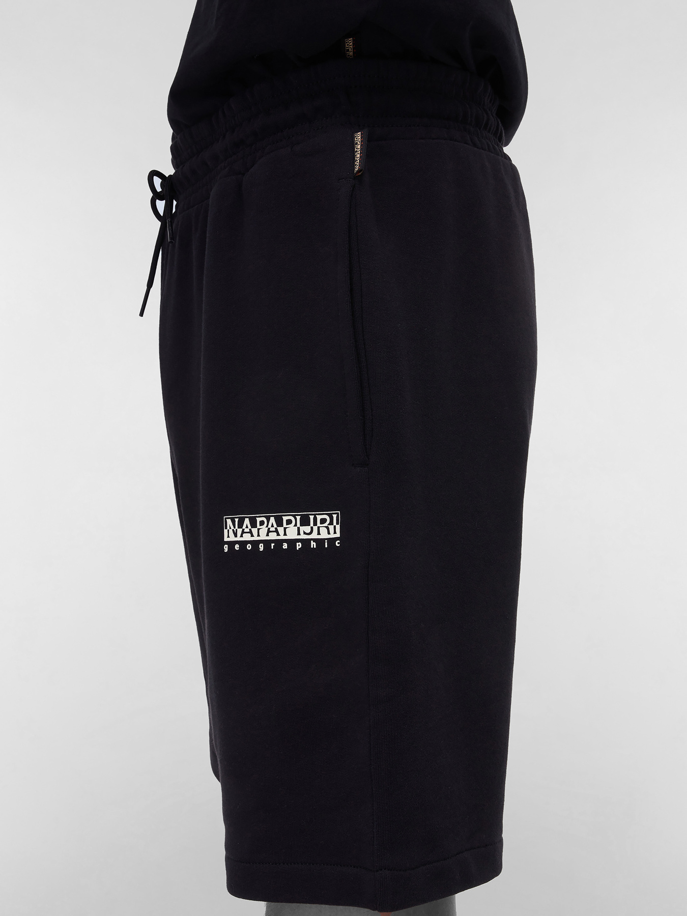 Повсякденні шорти Napapijri N-GORI модель NP0A4IBQ0411 Фото