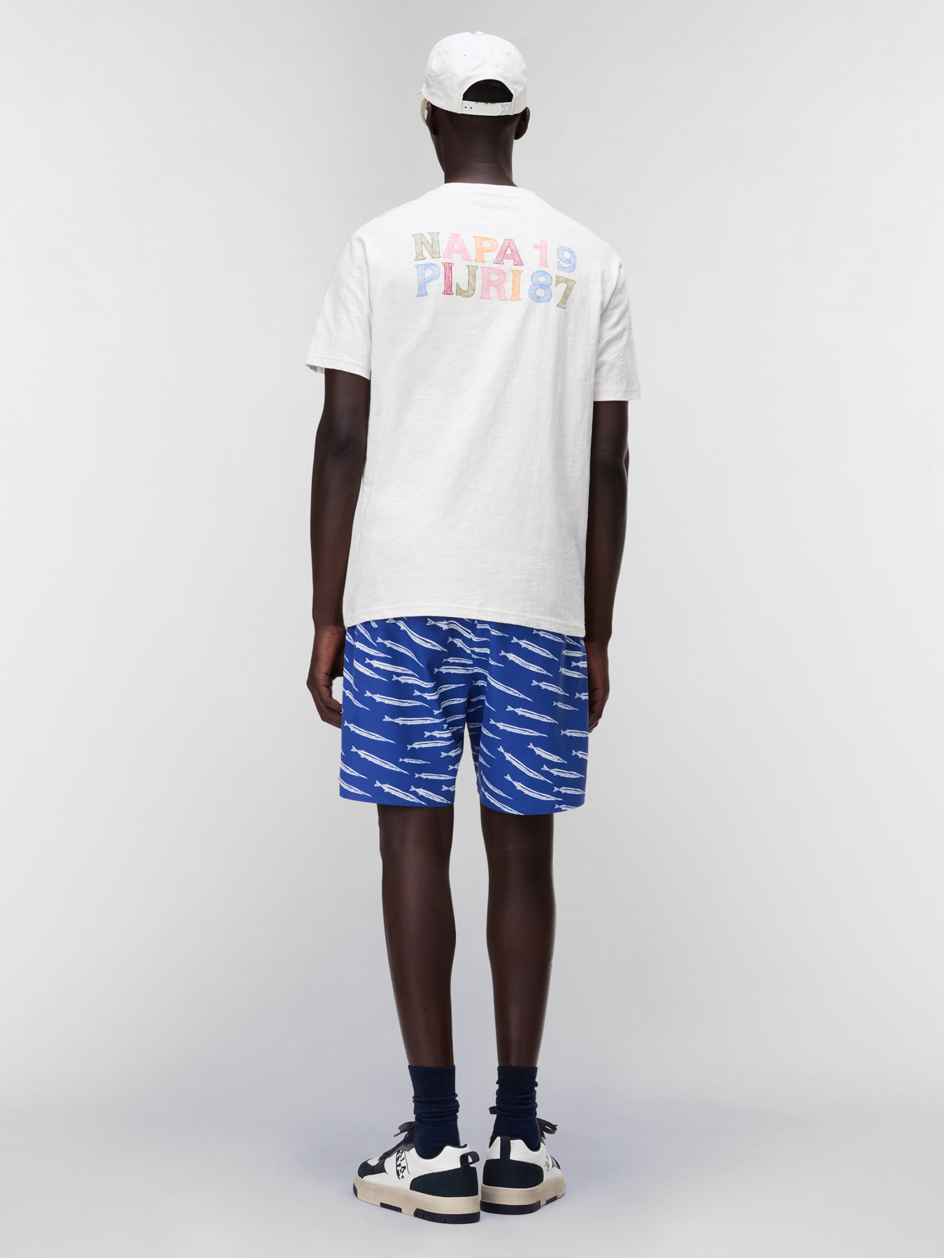 Футболка Napapijri S-ELIOR модель NP0A4HZYN1A1 Футболка Napapijri S-ELIOR модель NP0A4HZYN1A1 Фото