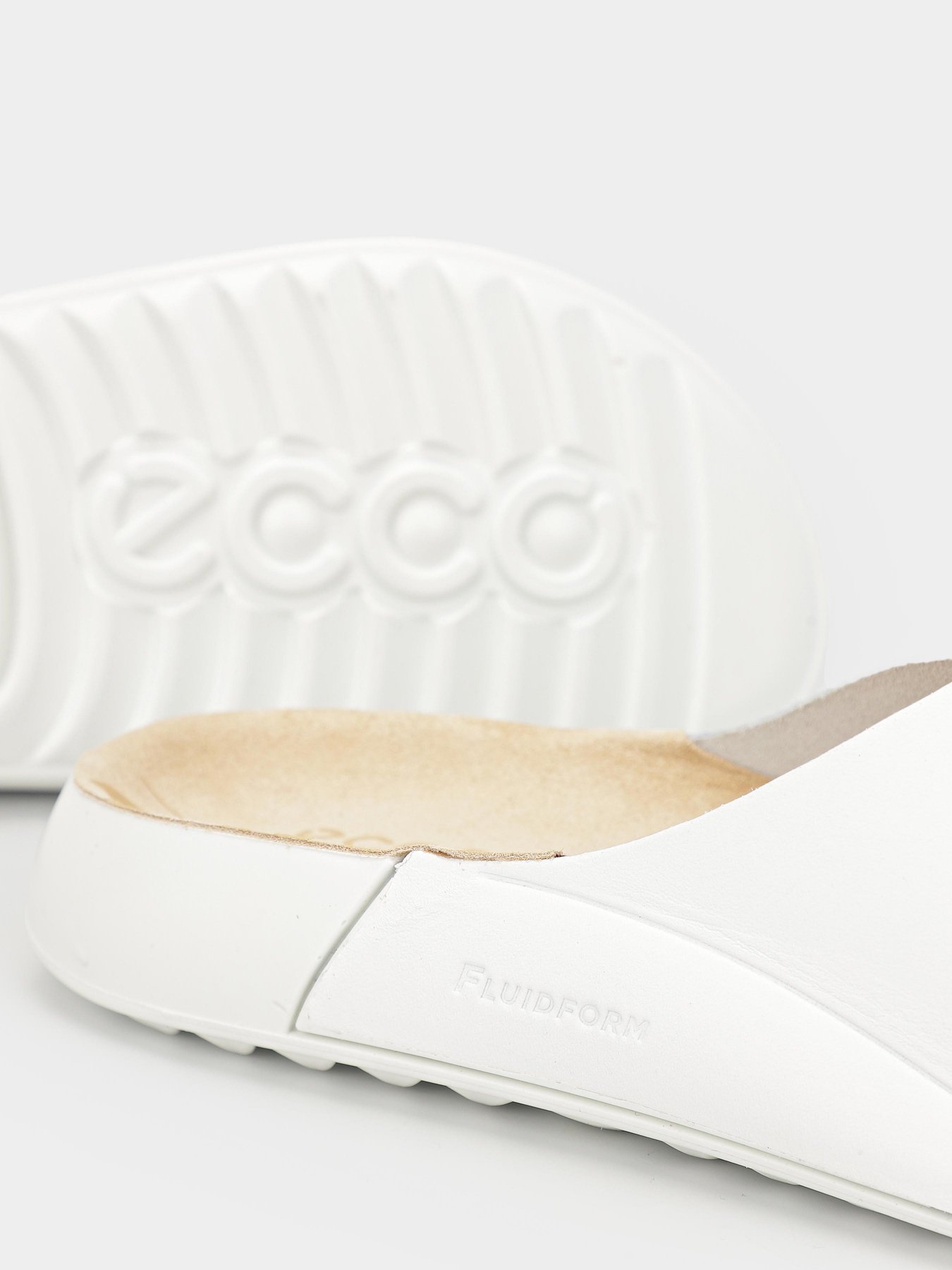 Шльопанці ECCO Cozmo модель 20680301002 Фото