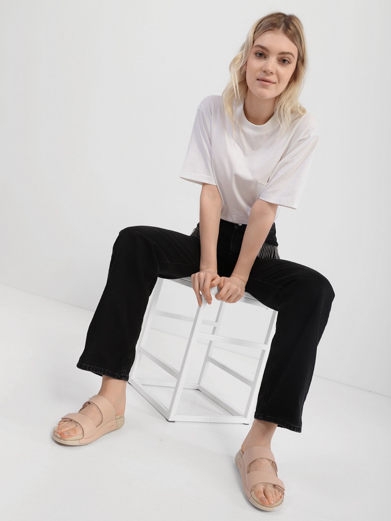 Шльопанці ECCO Cozmo модель 21530302118 Фото