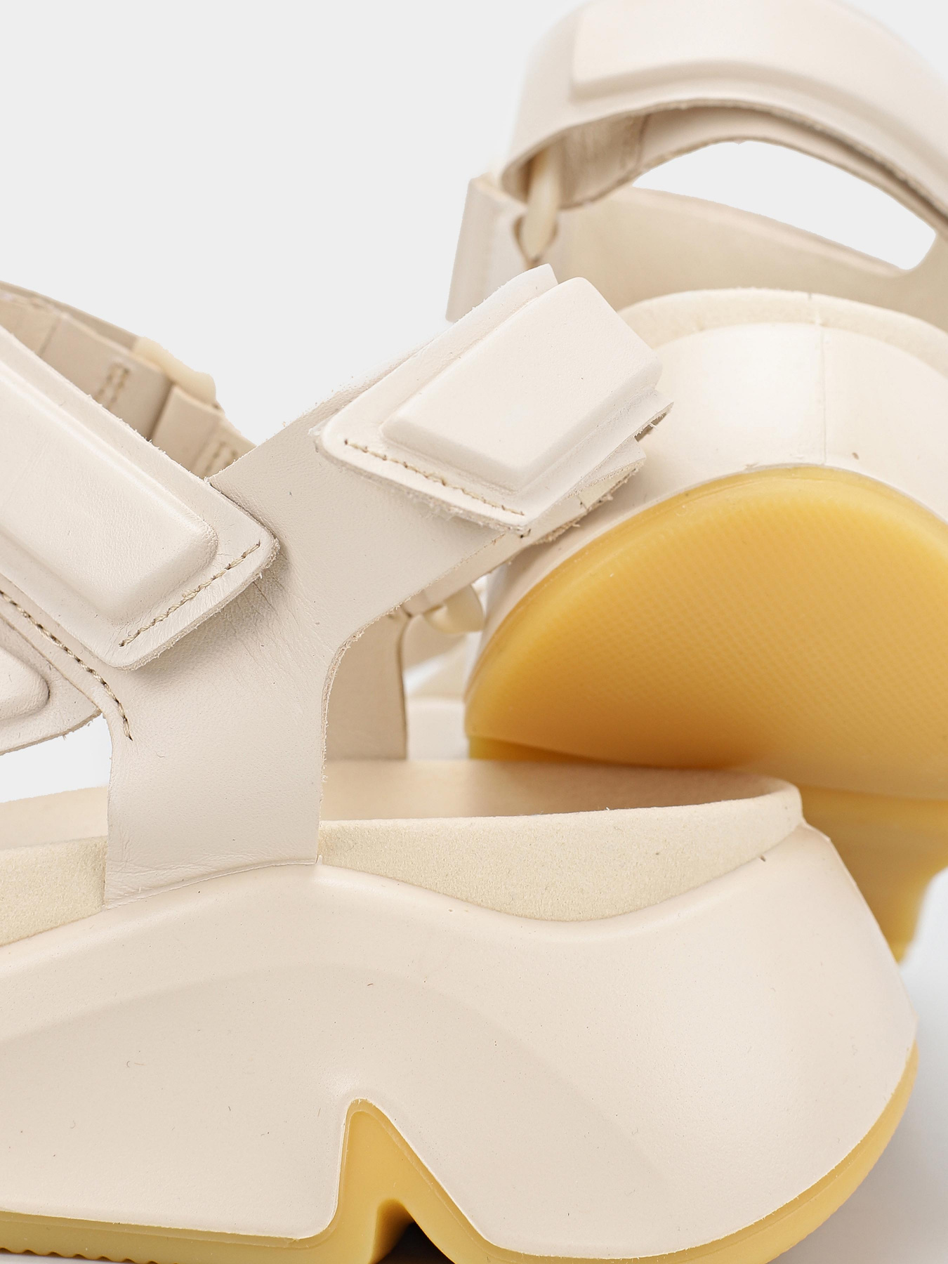 Сандалии ECCO Chunky модель 20332301378 Фото