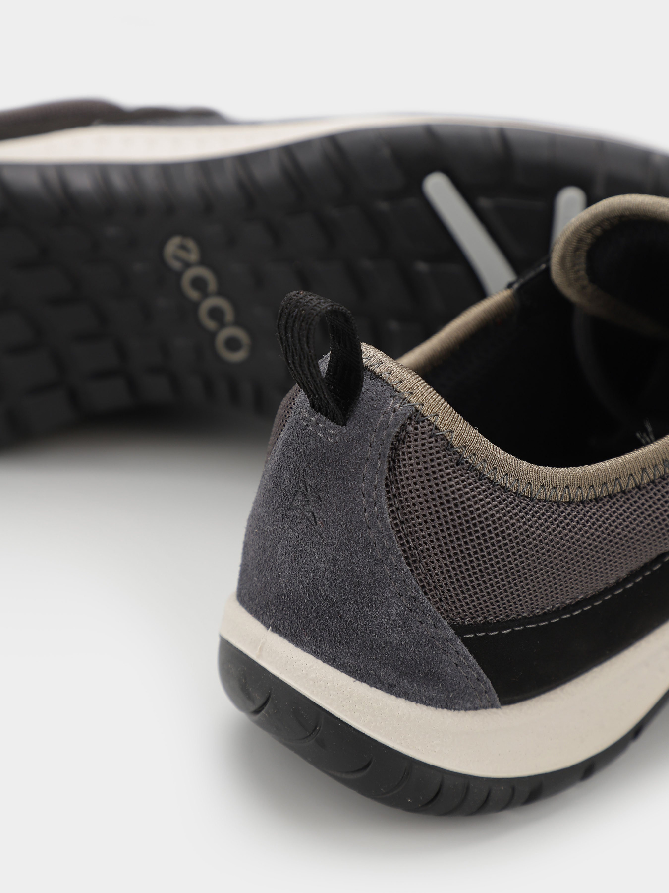 Кроссовки повседневные ECCO Aspinha модель 83858351252 Кроссовки повседневные ECCO Aspinha модель 83858351252 Фото