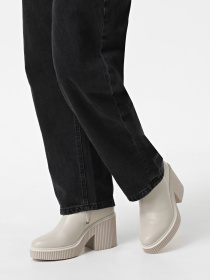 Ботильйони ECCO Fluted Heel модель 22303301163 Фото