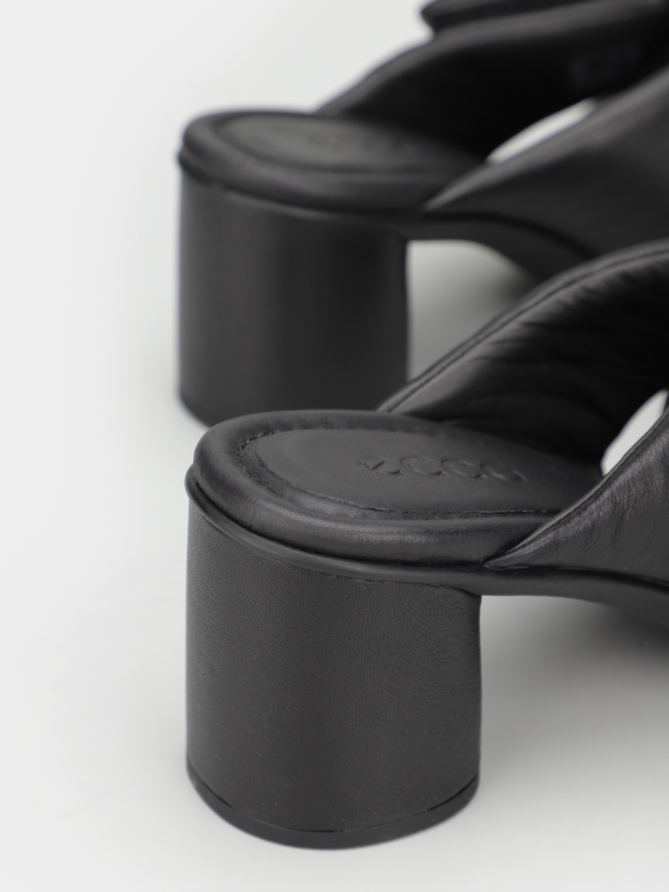 Сабо ECCO Sculpted Sandal LX 55 модель 22294301001 Сабо ECCO Sculpted Sandal LX 55 модель 22294301001 Фото