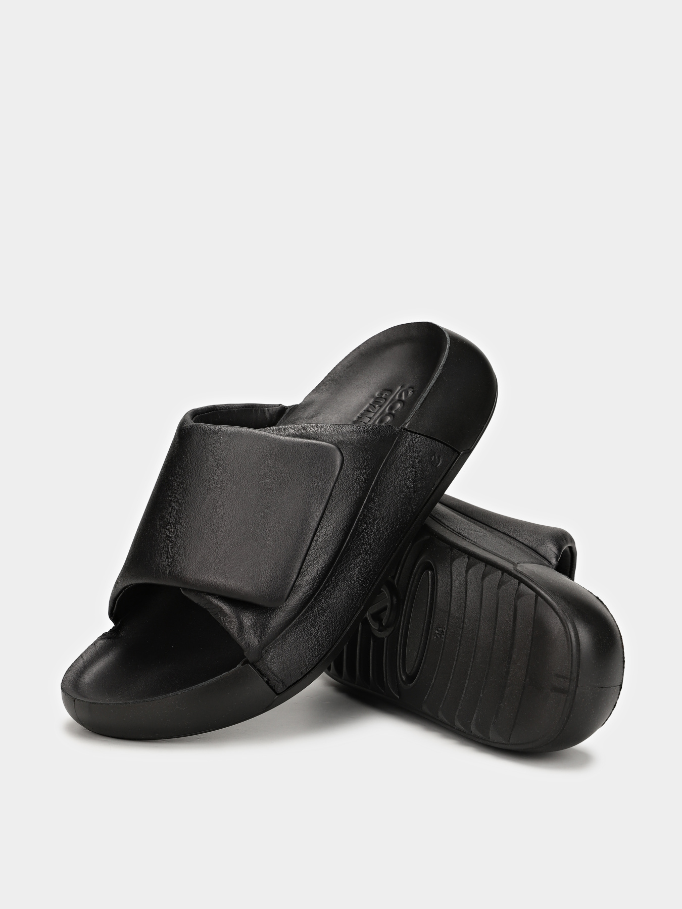 Шльопанці ECCO Cozmo модель 20668301001 Фото